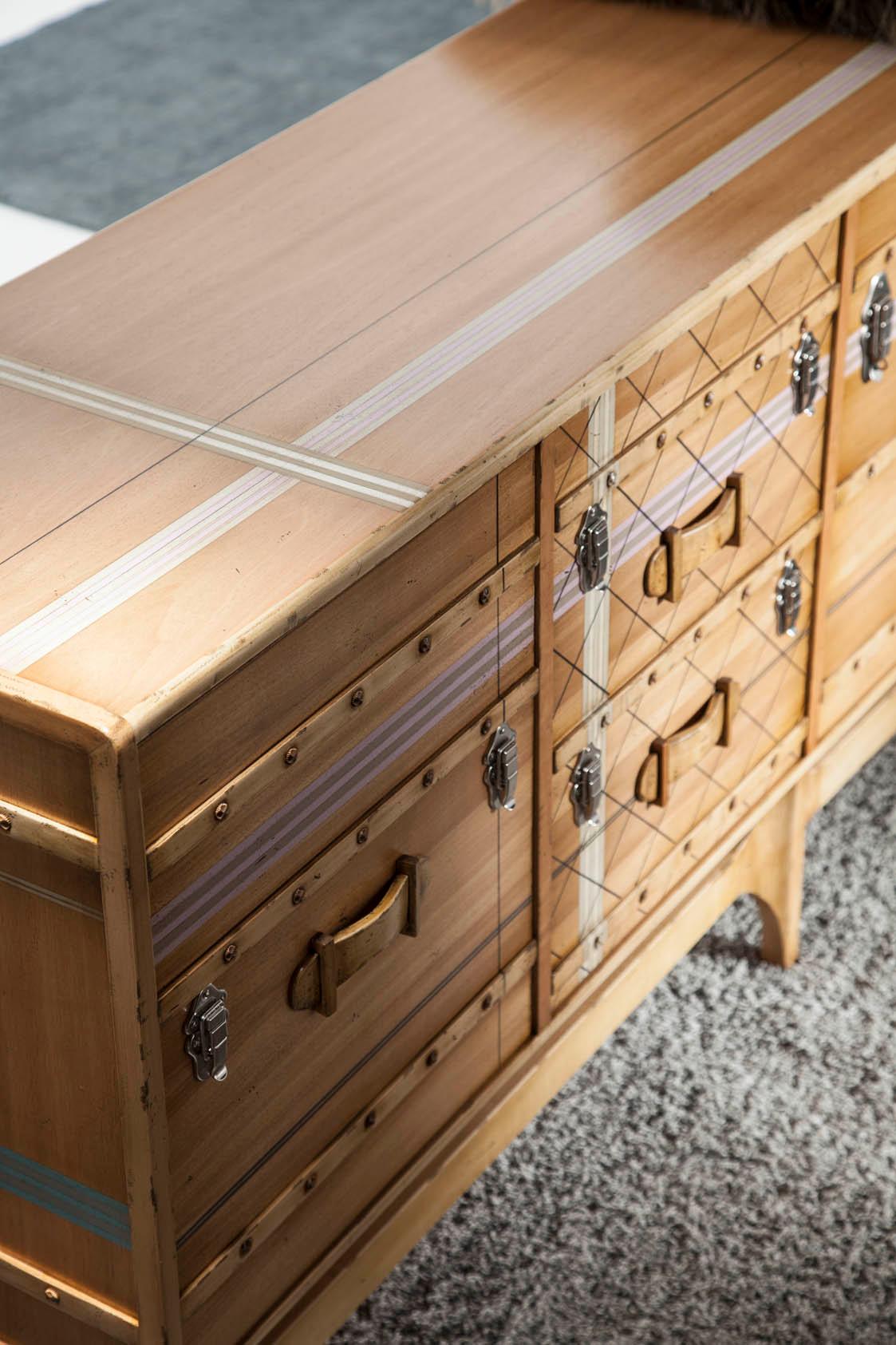 Suitcase Sideboard, Four Doors, by Lola Glamour For Sale 3