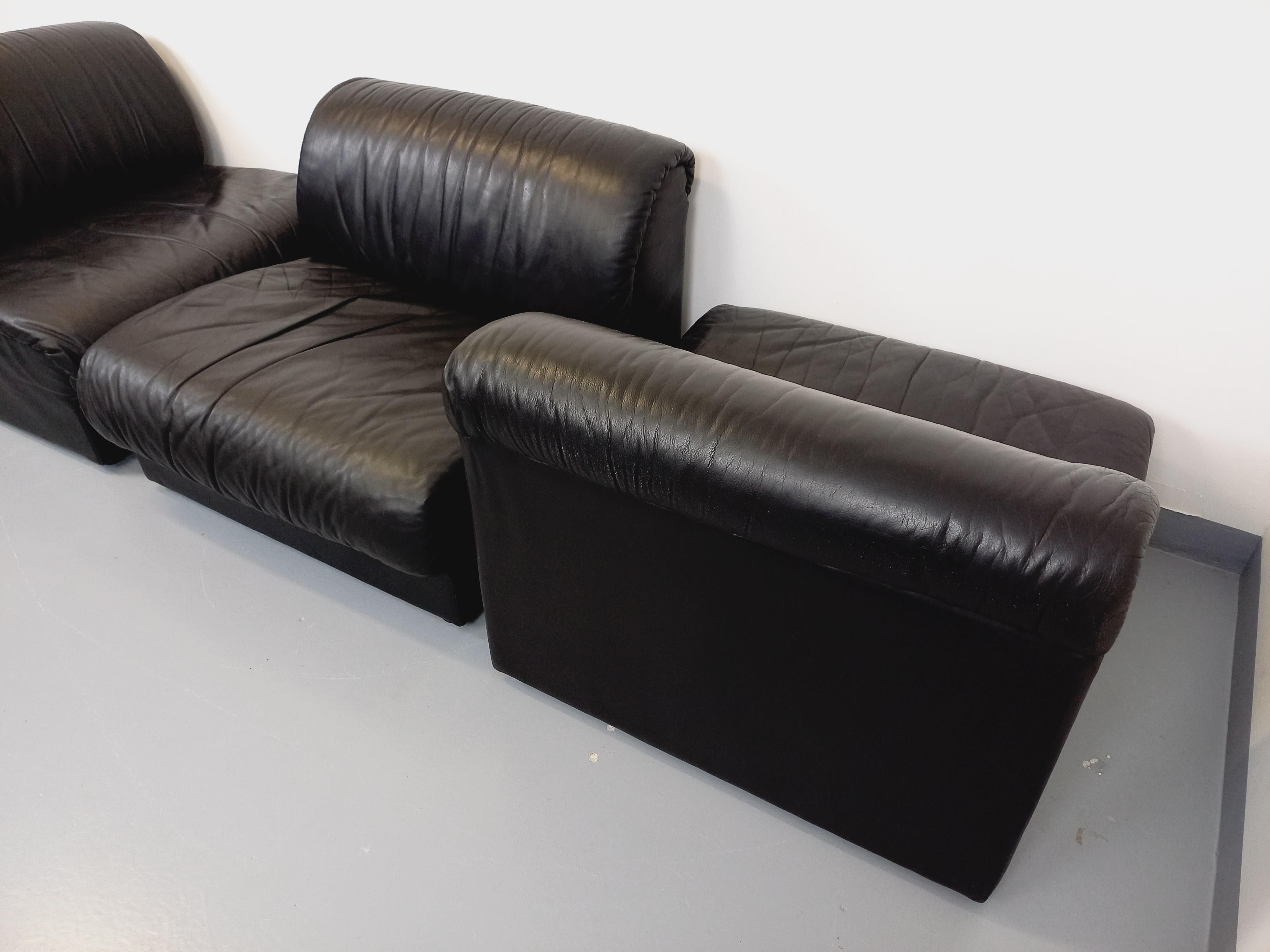 Mid-Century Modern Suite de 3 fauteuils chauffeuses italiennes Delta vintage en cuir noir années 70