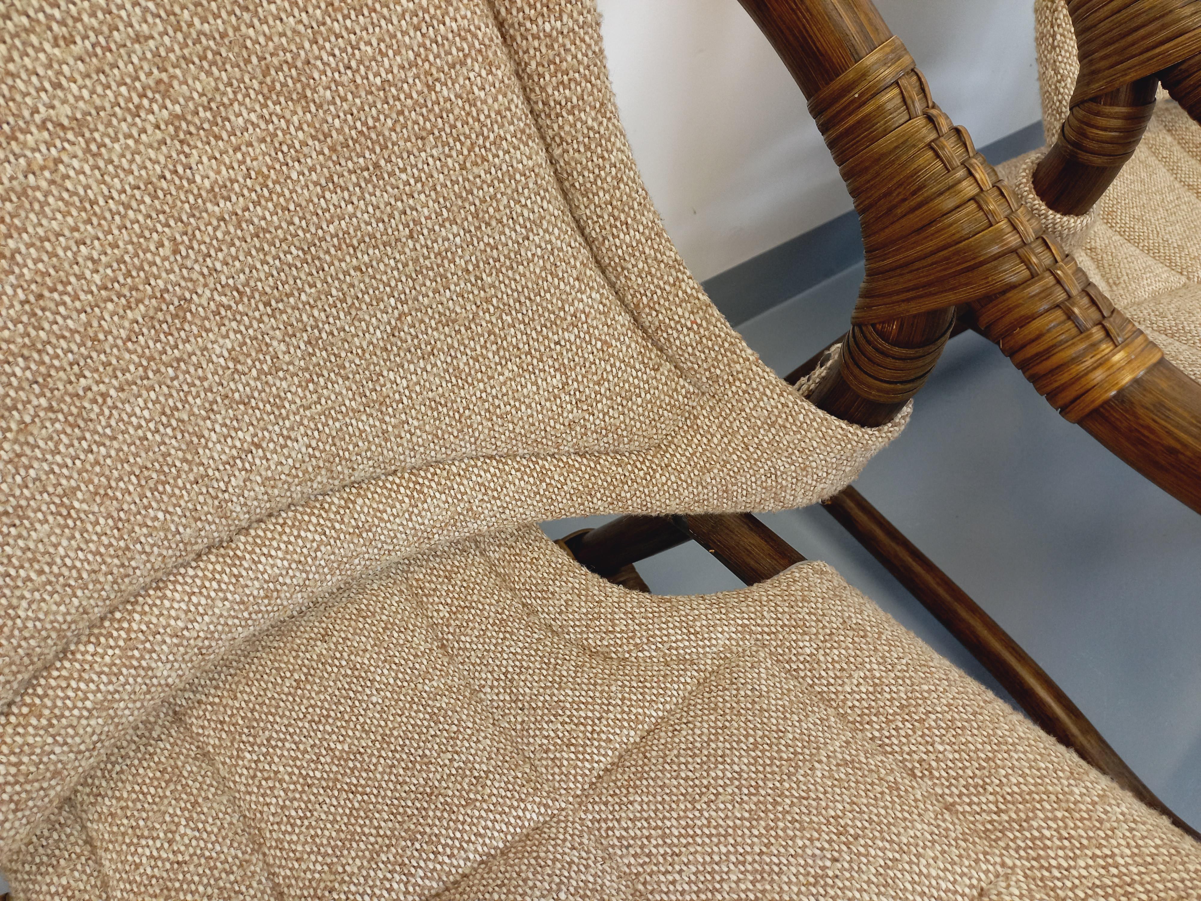 Suite de 3 fauteuils danois vintage esprit safari de Horsnæs Møbelfabrik rotin (Stoff) im Angebot