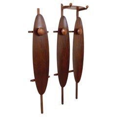 Suite de 3 porte-manteaux italiens vintage en palissandre des années 50
