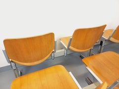 Suite de 4 bancs Giancarlo Piretti pour Castelli vintage en bois et aluminium