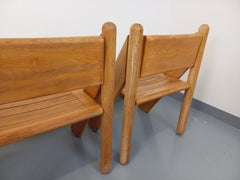 Suite de 4 chaises brutalistes vintage en bois de chêne massif des années 60 70