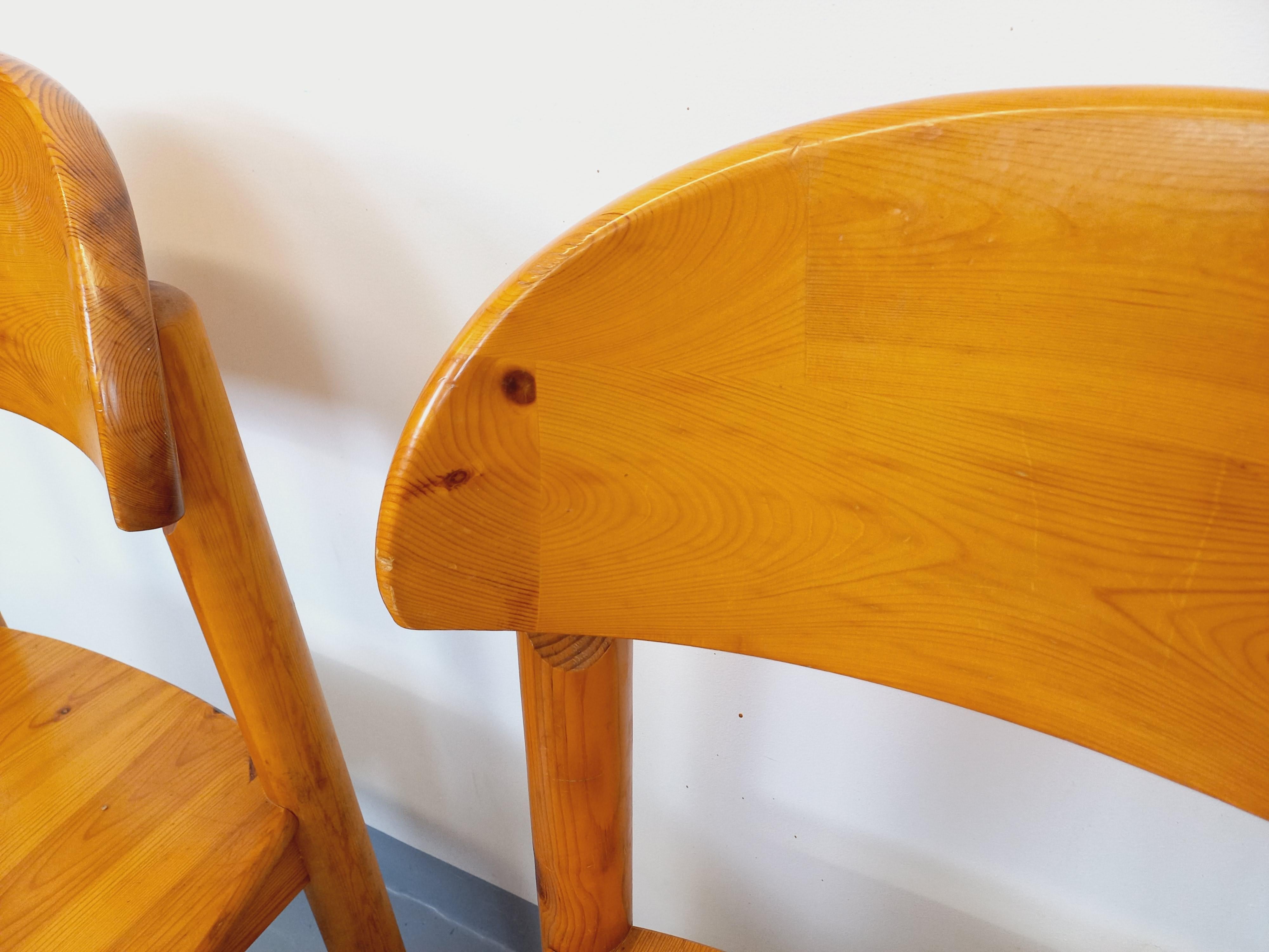Suite de 4 chaises scandinaves vintage Rainer Daumiller en pin des années 70 im Angebot 9