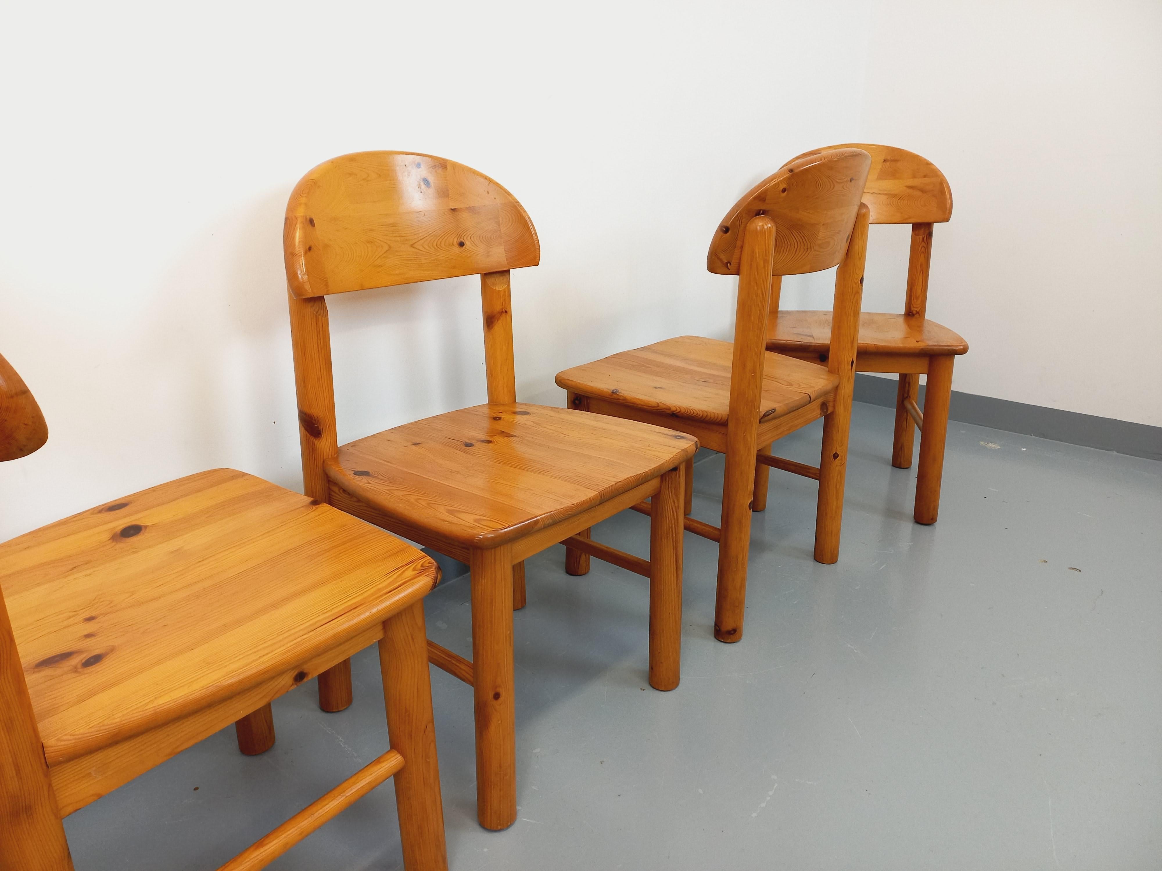 Suite de 4 chaises scandinaves vintage Rainer Daumiller en pin des années 70 im Angebot 13