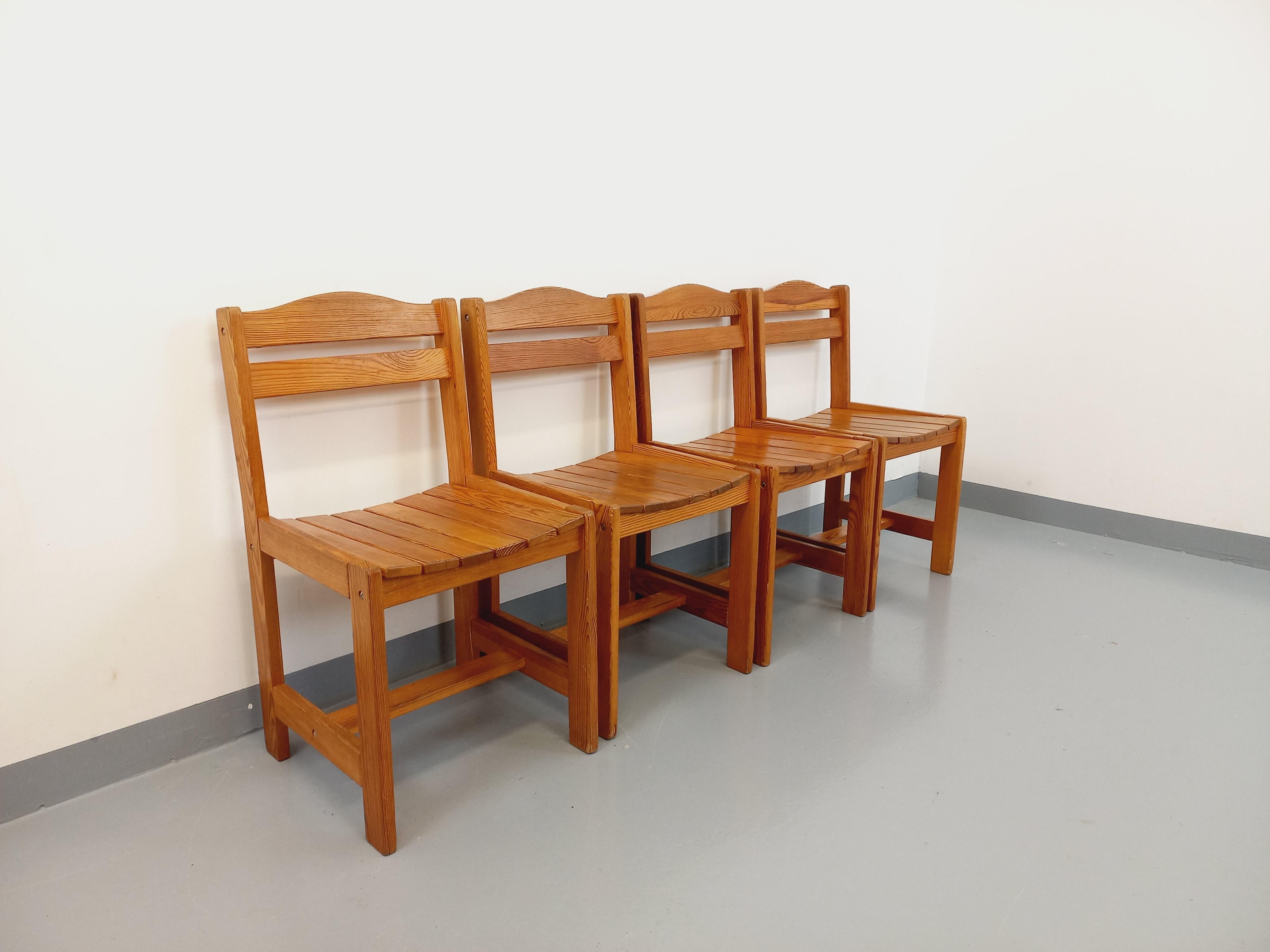 Suite von 4 Liegestühlen im Vintage-Stil aus den 70er Jahren im Angebot 1
