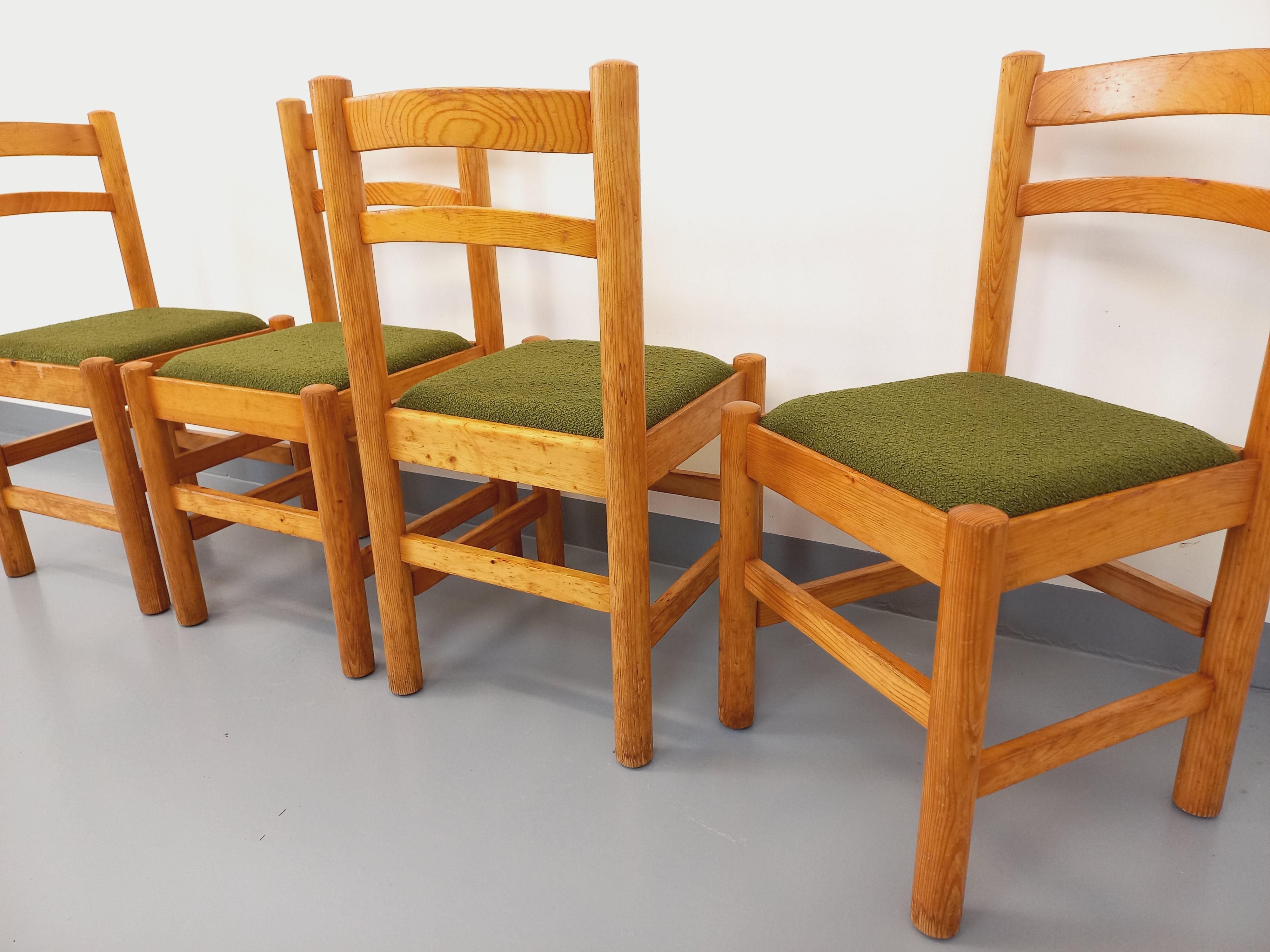 Suite di 4 sedie a sdraio vintage in spillo e tessuto bouclette vert kaki degli anni '70 in vendita 5