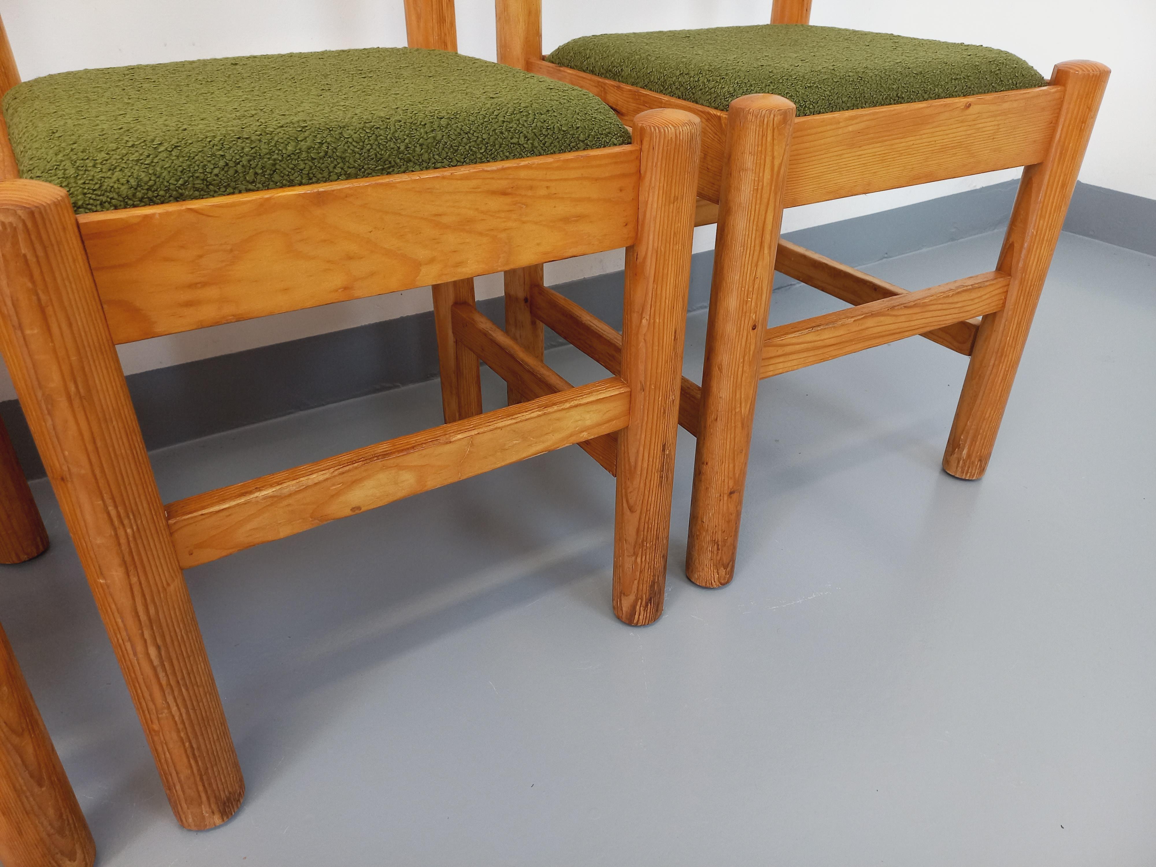 Suite di 4 sedie a sdraio vintage in spillo e tessuto bouclette vert kaki degli anni '70 in vendita 7