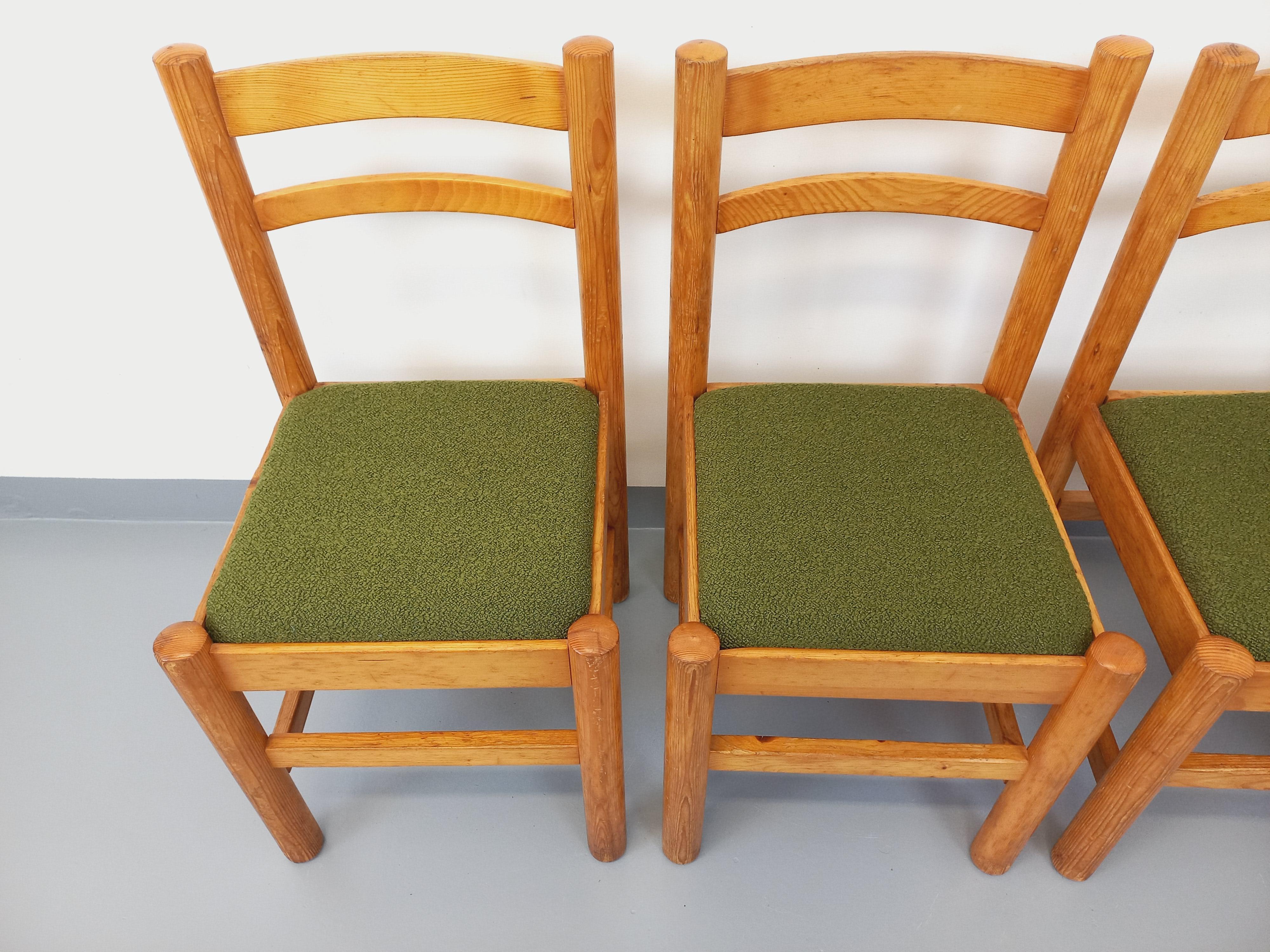 Suite di 4 sedie a sdraio vintage in spillo e tessuto bouclette vert kaki degli anni '70 in vendita 10