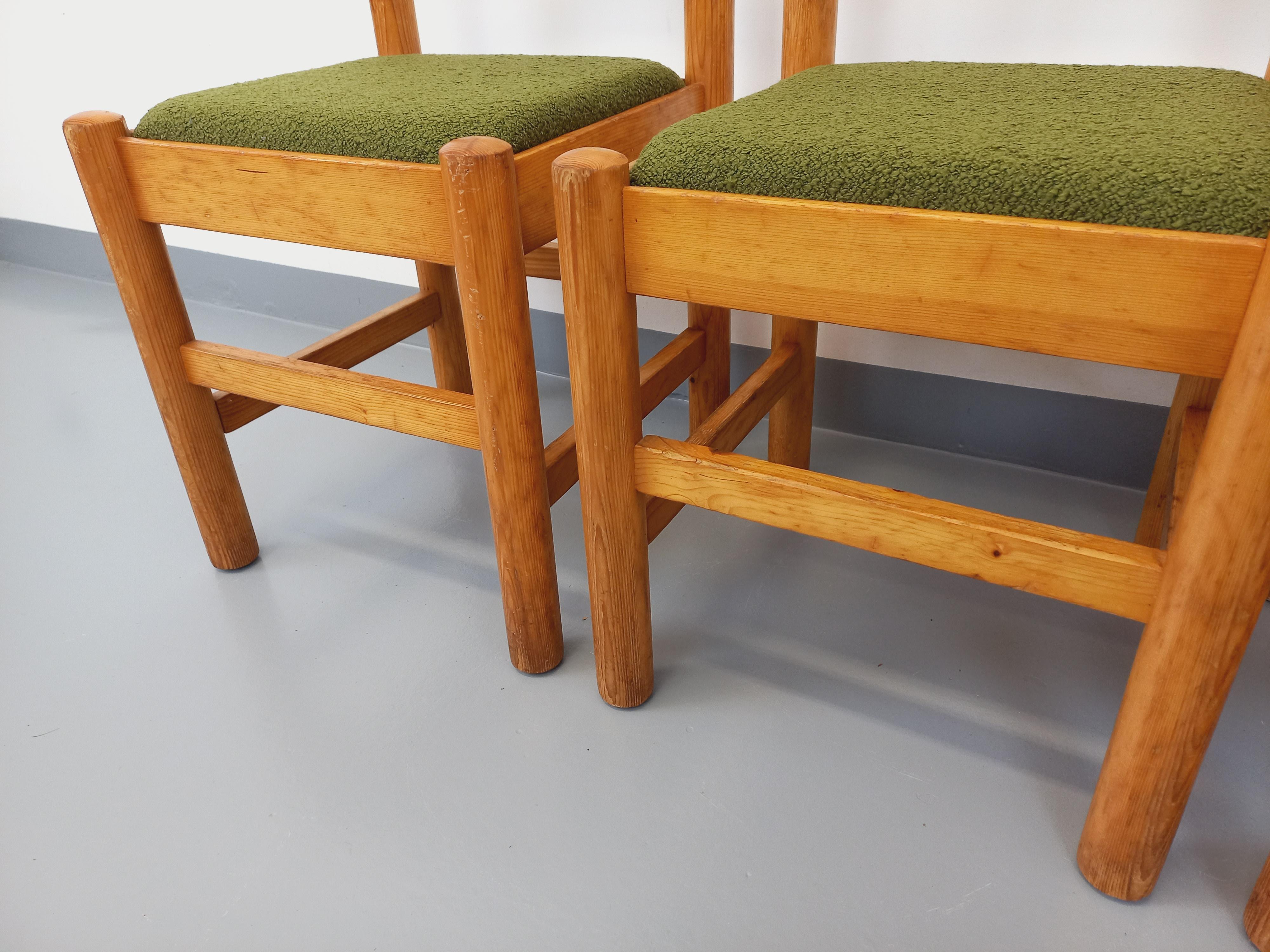 Suite di 4 sedie a sdraio vintage in spillo e tessuto bouclette vert kaki degli anni '70 in vendita 2