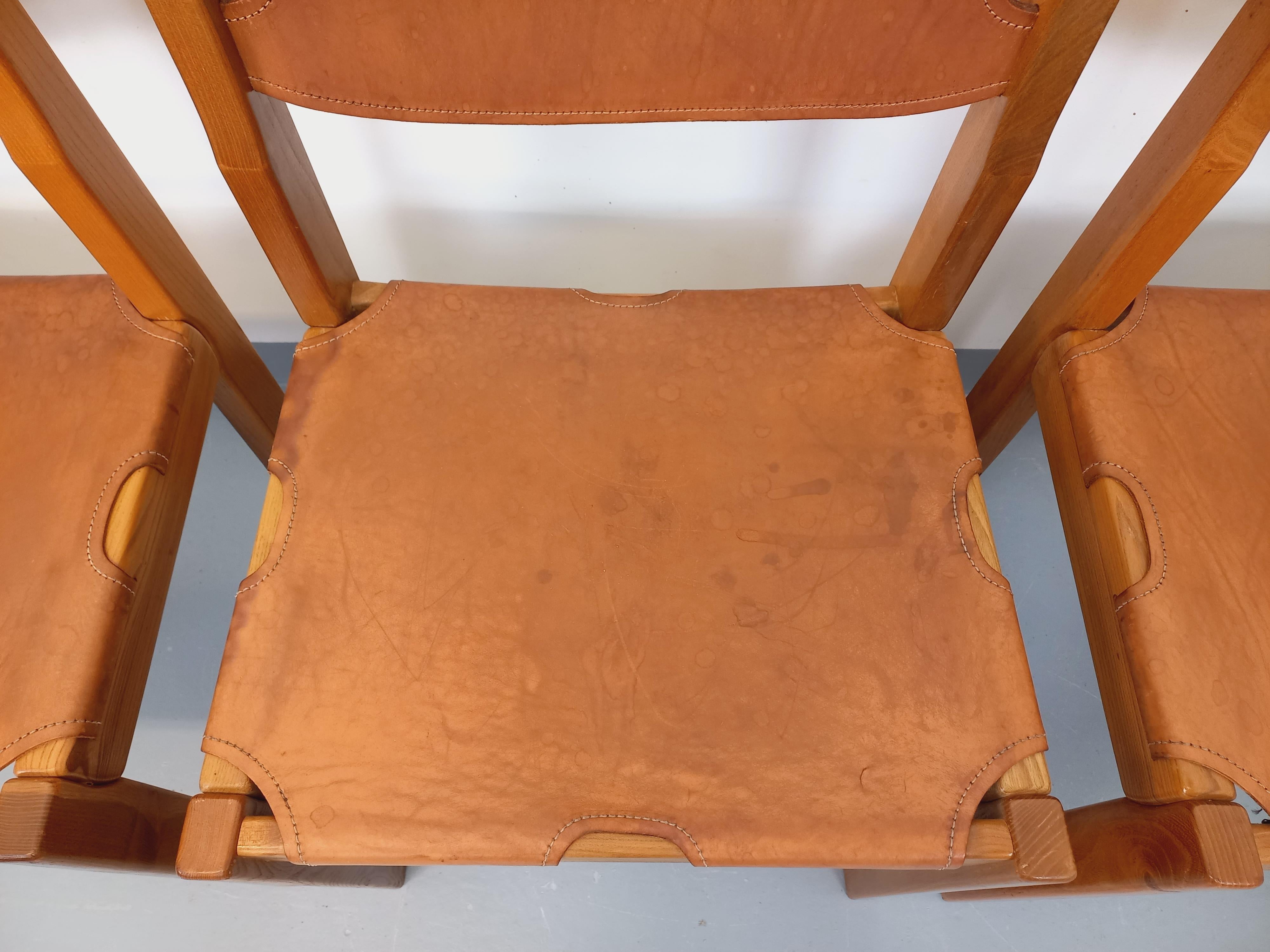 Suite di 4 sedie a sdraio vintage Maison Regain in orme e pelle degli anni 70-80 in vendita 8
