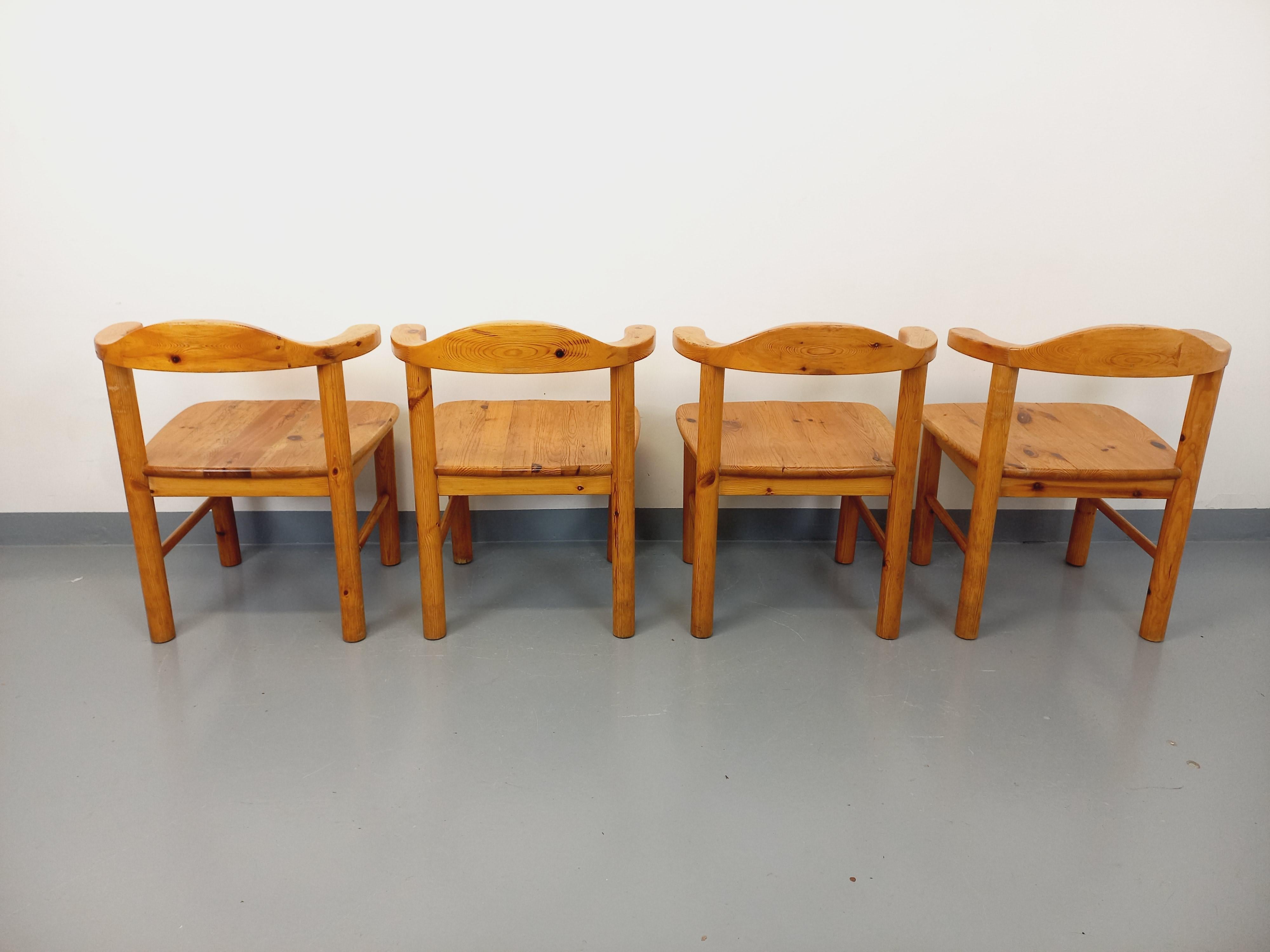 Suite de 4 fauteuils style Rainer Daumiller en pin des années 60 70 en venta 3