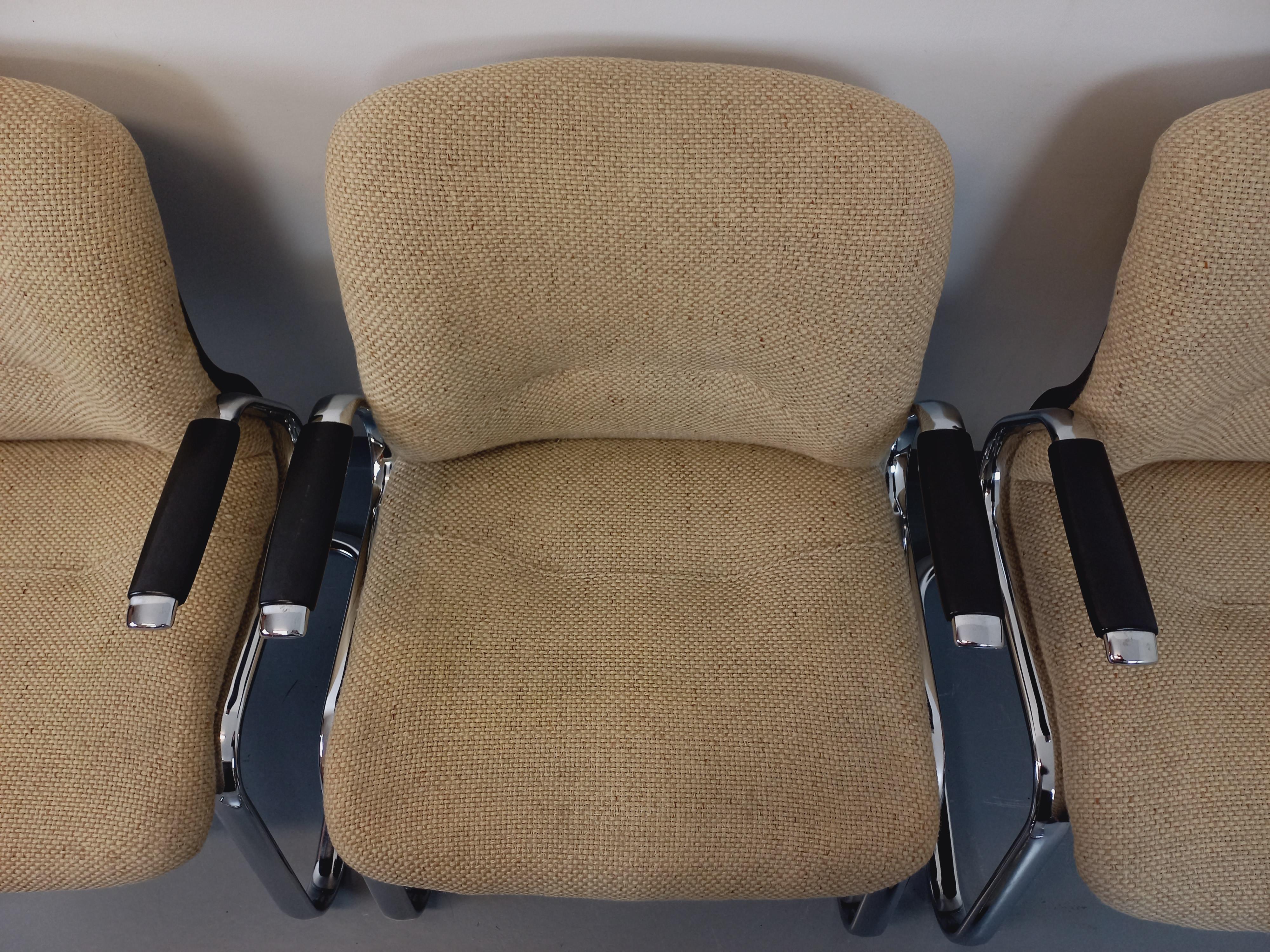 Suite di 5 mobili con portaoggetti Steelcase Strafor in metallo cromato e tessuto in vendita 12