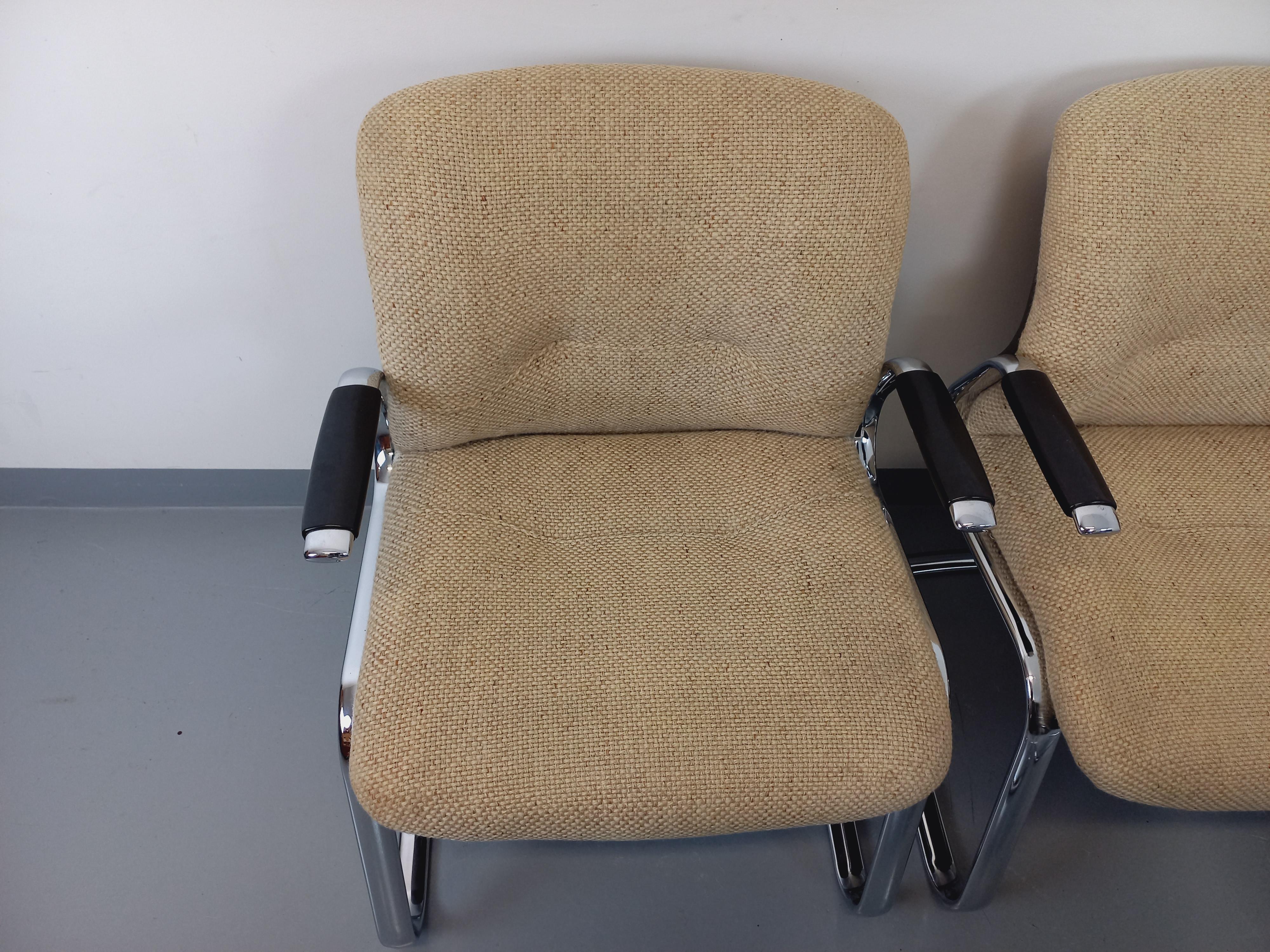 Suite di 5 mobili con portaoggetti Steelcase Strafor in metallo cromato e tessuto in vendita 13