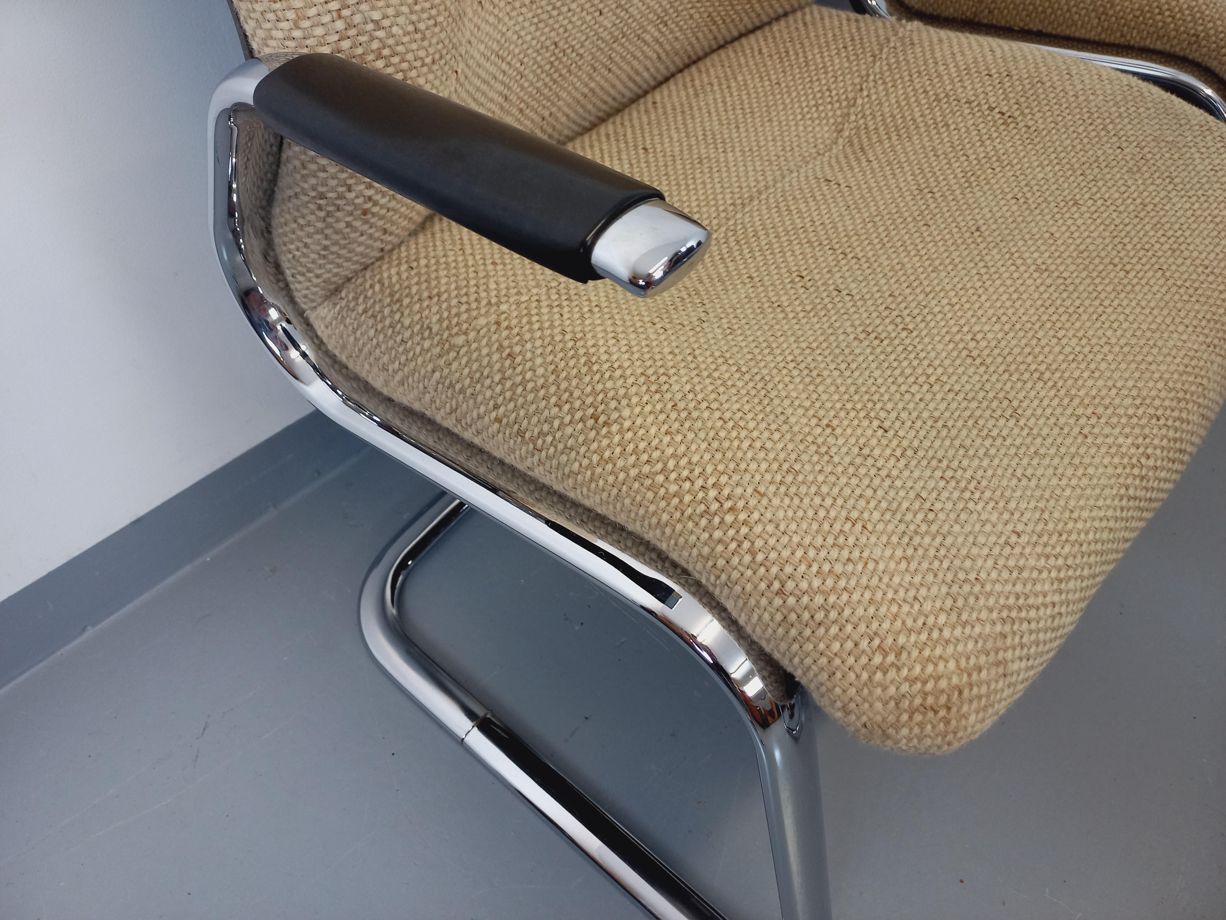 Metallo Suite di 5 mobili con portaoggetti Steelcase Strafor in metallo cromato e tessuto in vendita