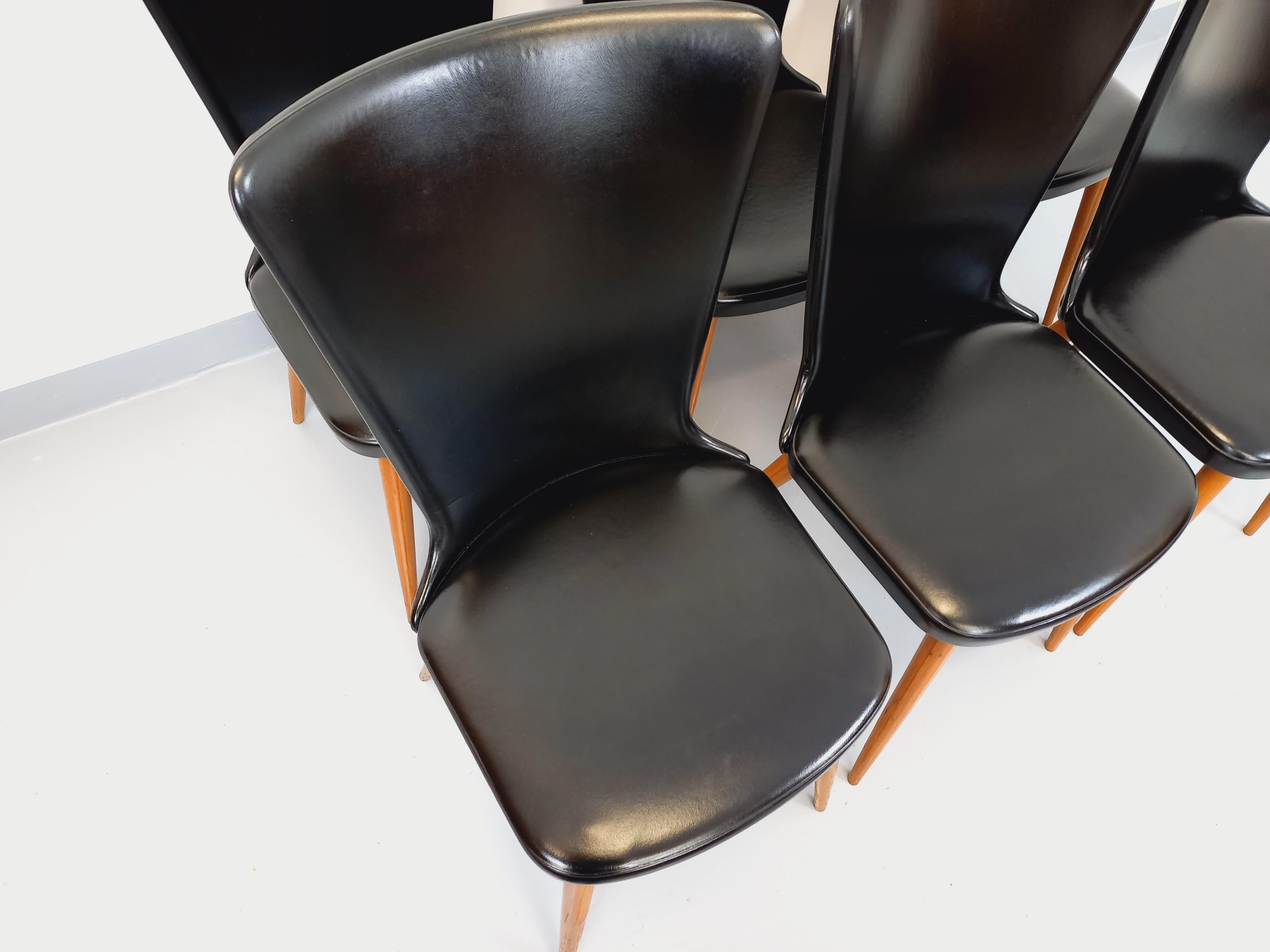 Suite di 6 sedie Baumann Essor vintage in bois de hêtre e skai degli anni '60 in vendita 6