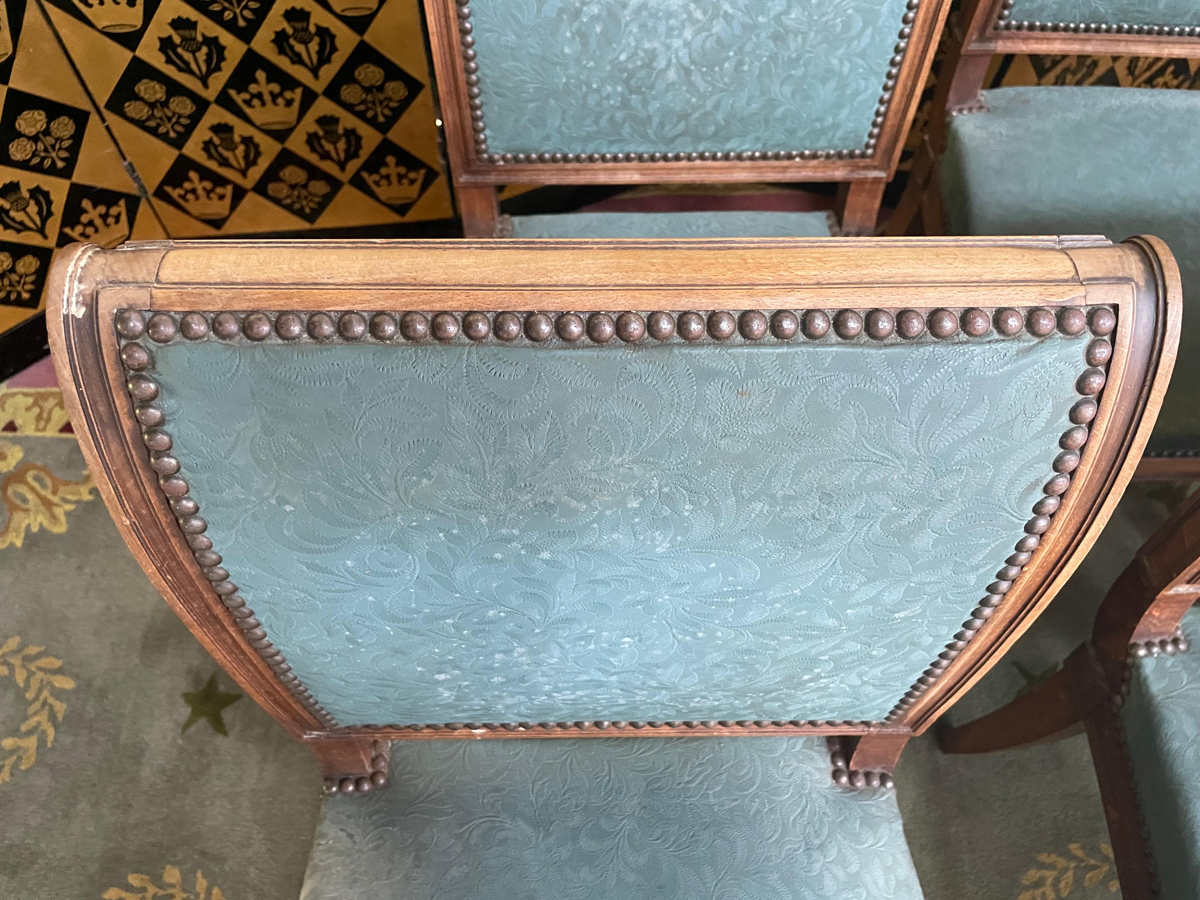 Français Suite de 6 chaises de style Louis XVI en vente