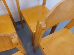 Suite de 6 chaises minimalistes vintage en bois de hêtre des années 70 80