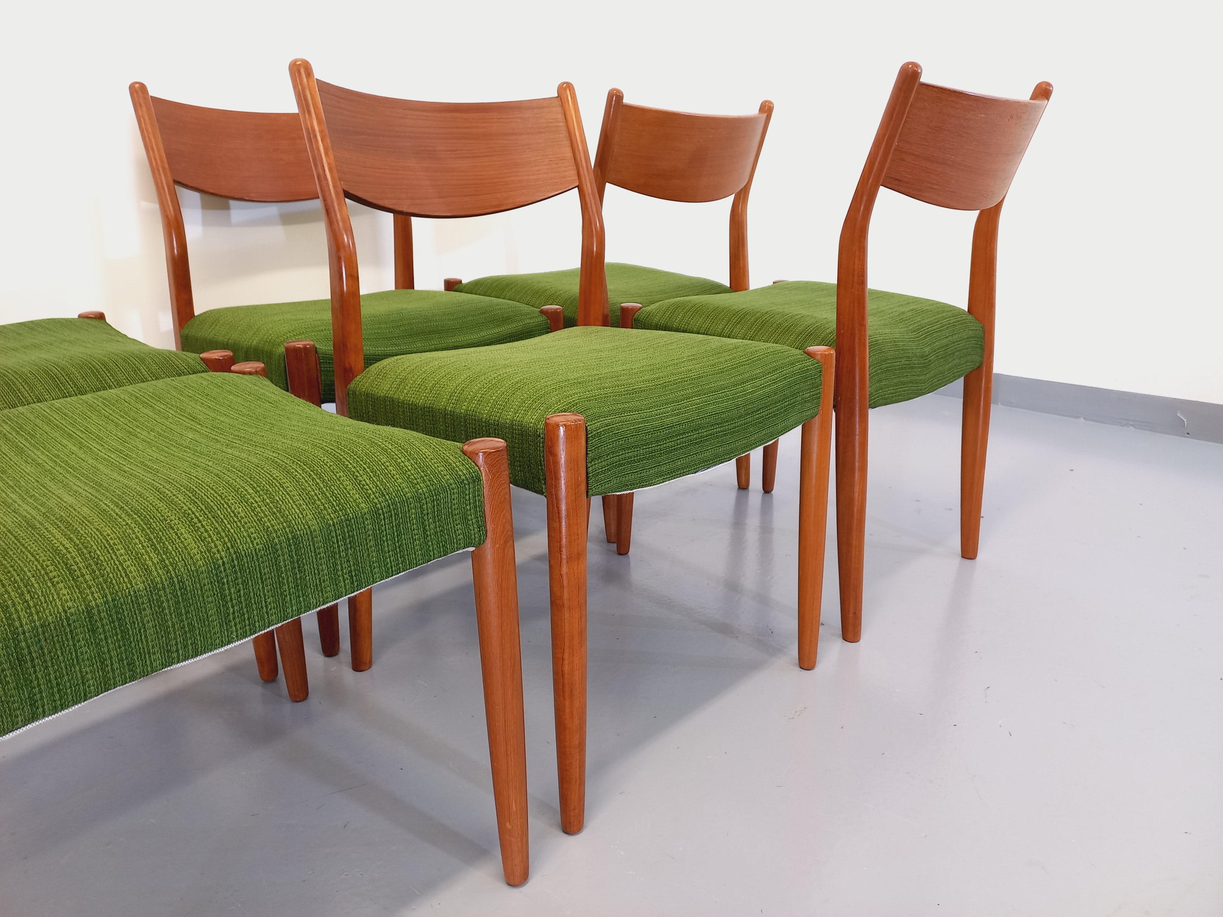 Suite de 6 chaises scandinaves vintage Cees Braakman en teck et tissu années 60 For Sale 4