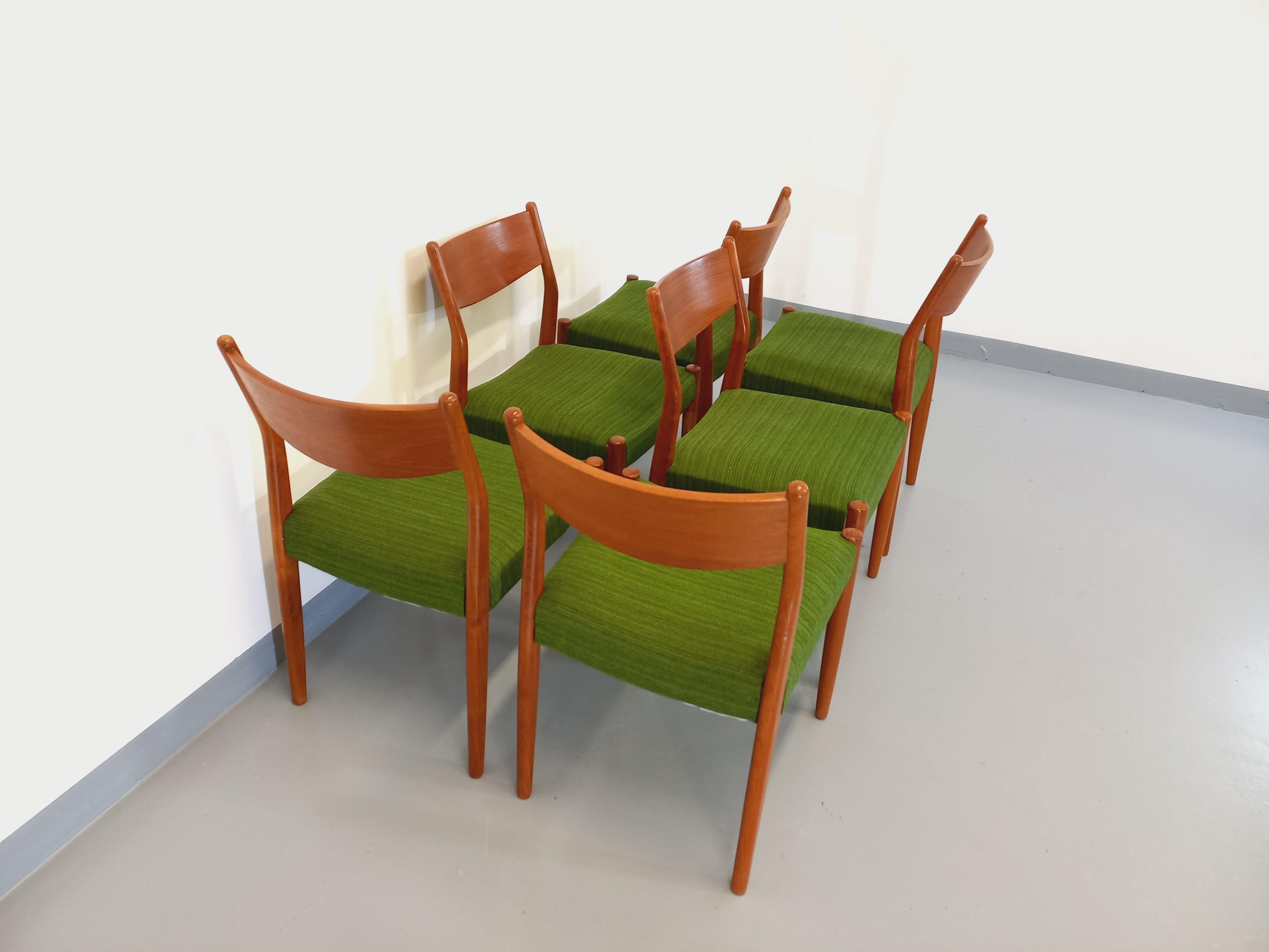 Suite de 6 chaises scandinaves vintage Cees Braakman en teck et tissu années 60 For Sale 5