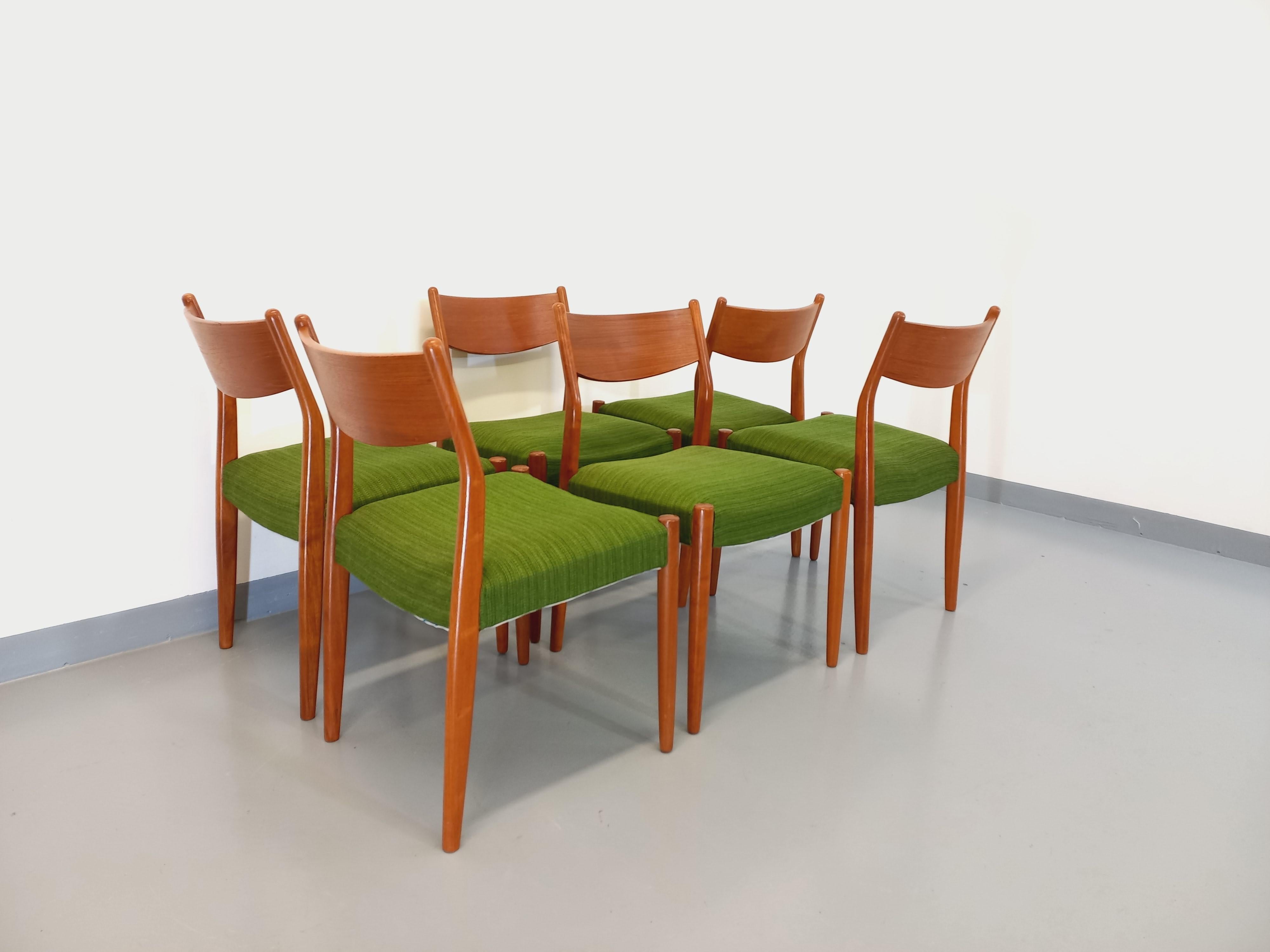 Scandinavian Modern Suite de 6 chaises scandinaves vintage Cees Braakman en teck et tissu années 60 For Sale