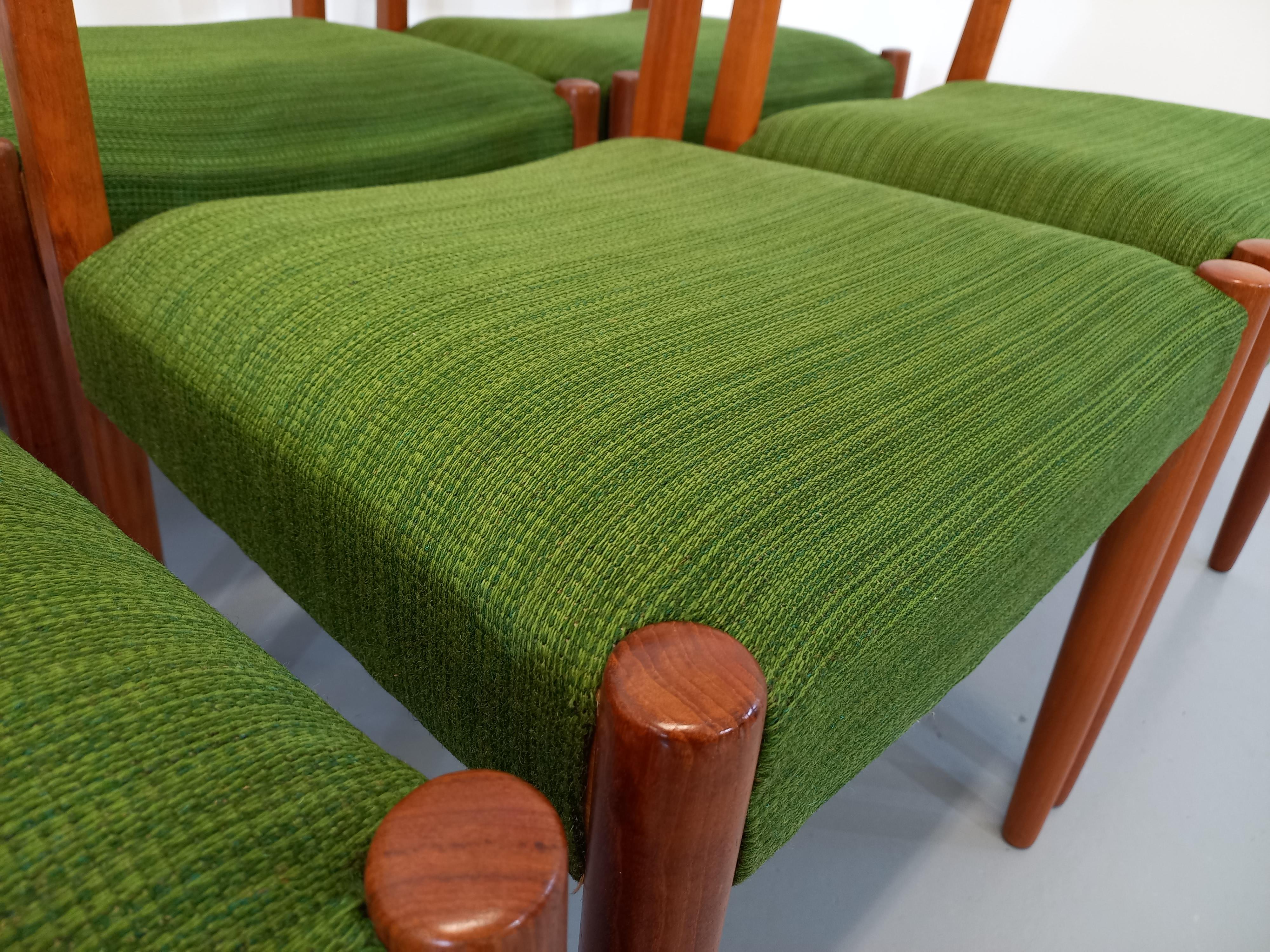 Mid-20th Century Suite de 6 chaises scandinaves vintage Cees Braakman en teck et tissu années 60 For Sale