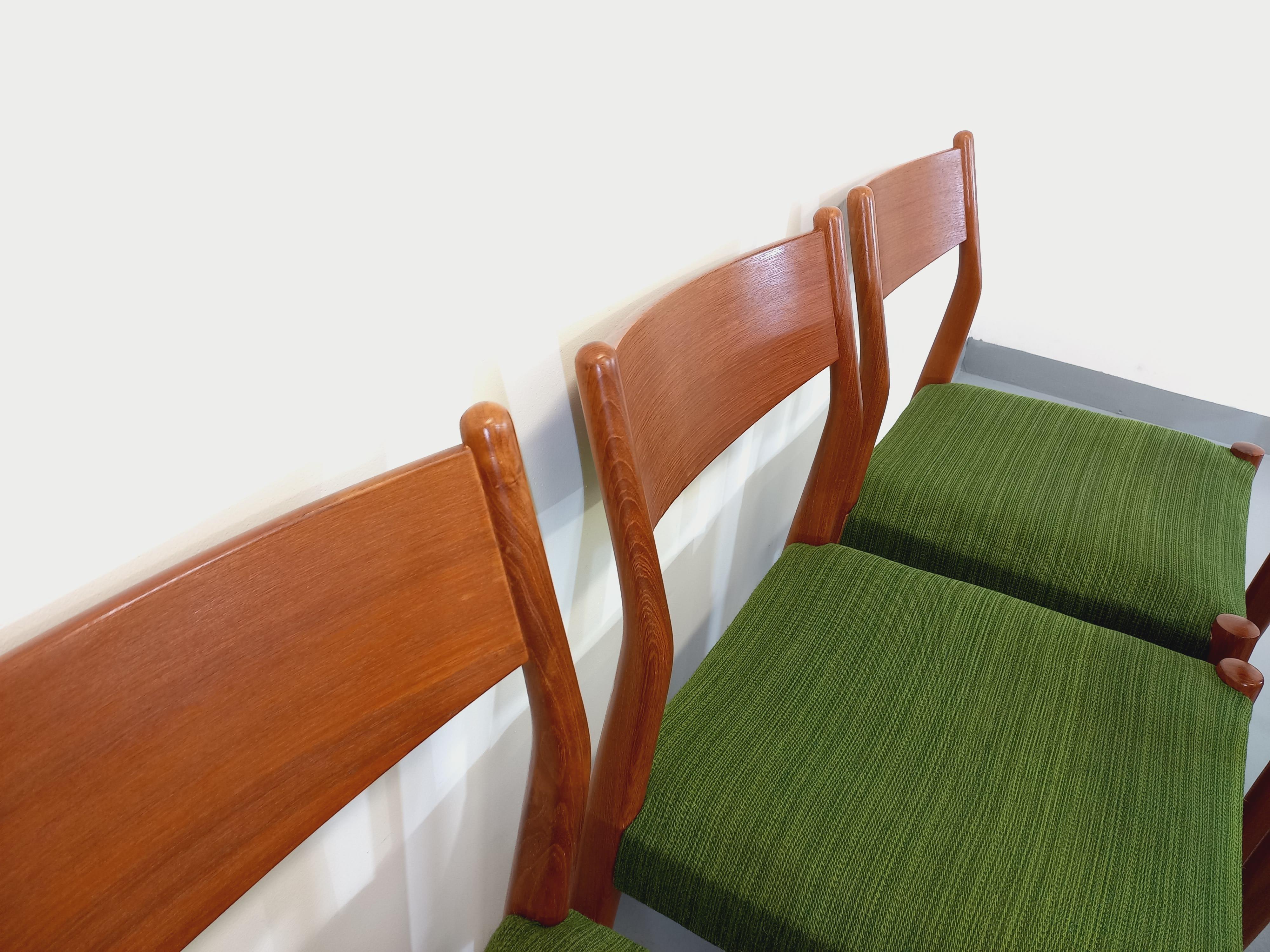 Teak Suite de 6 chaises scandinaves vintage Cees Braakman en teck et tissu années 60 For Sale