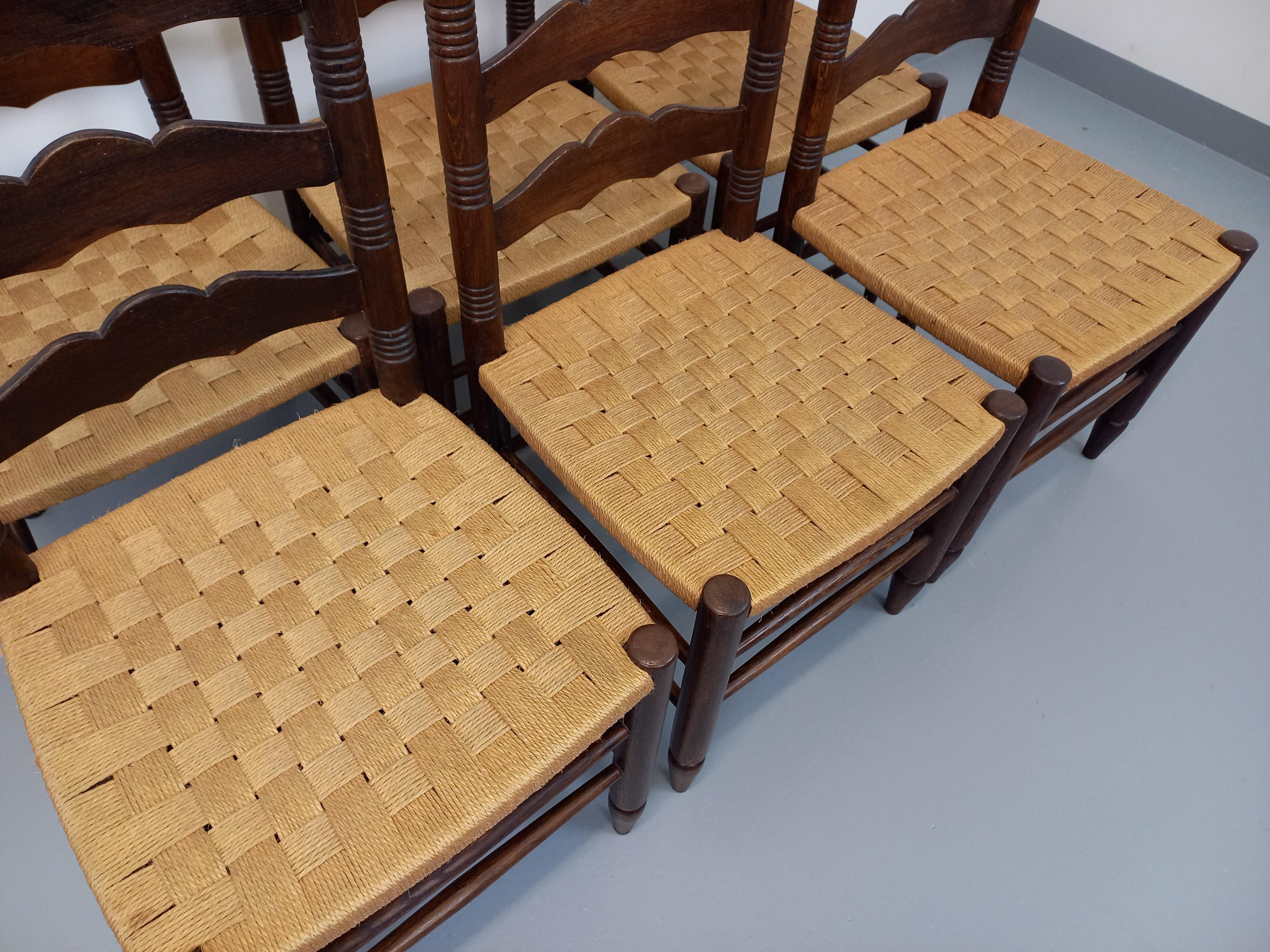 Suite de 6 chaises vintage Arts & Craft style Antonio Calligaris en chêne im Angebot 2