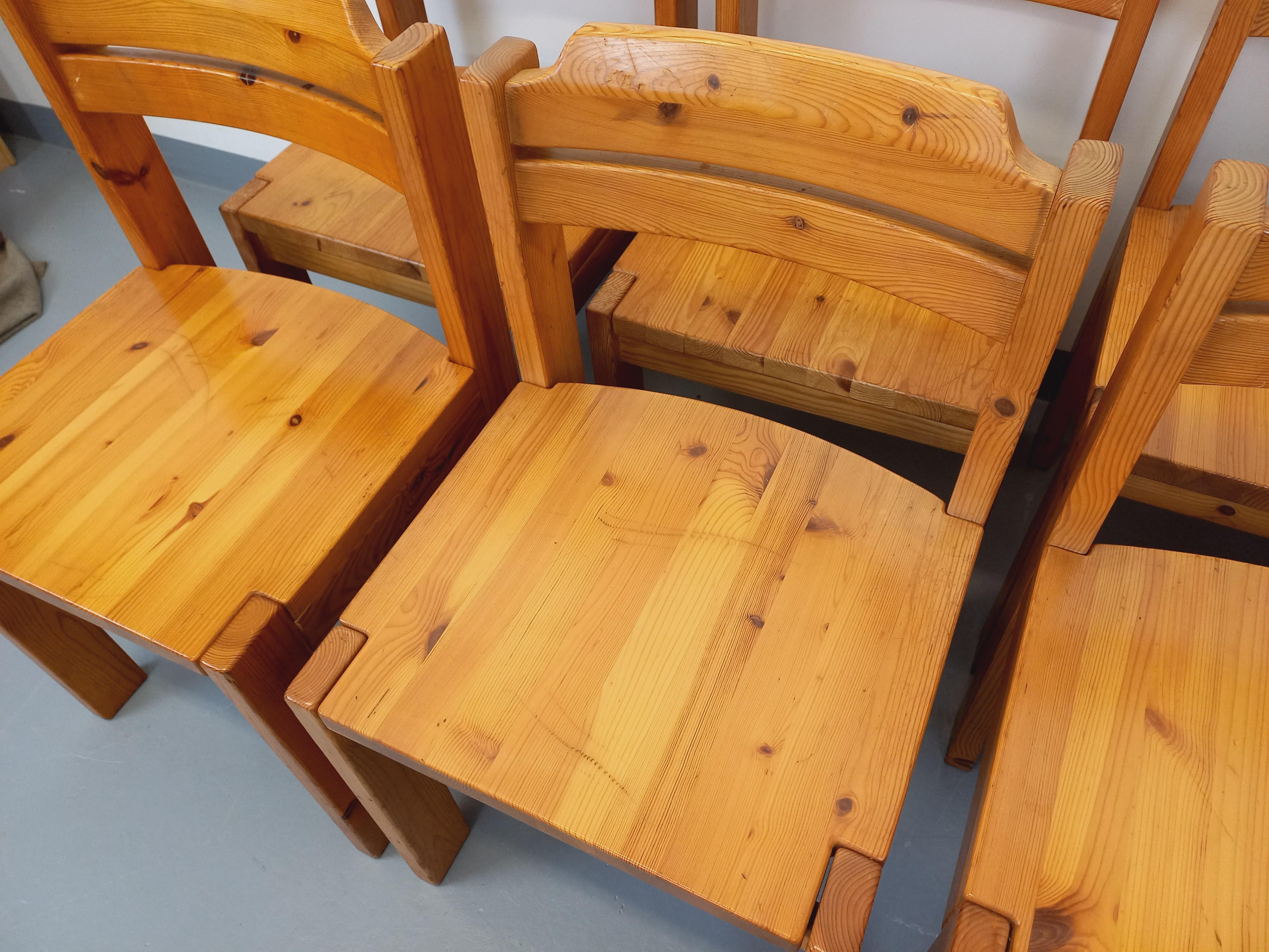 Suite de 8 chaises scandinaves vintage Ilmari Tapiovaara pour Asko en pin en venta 8