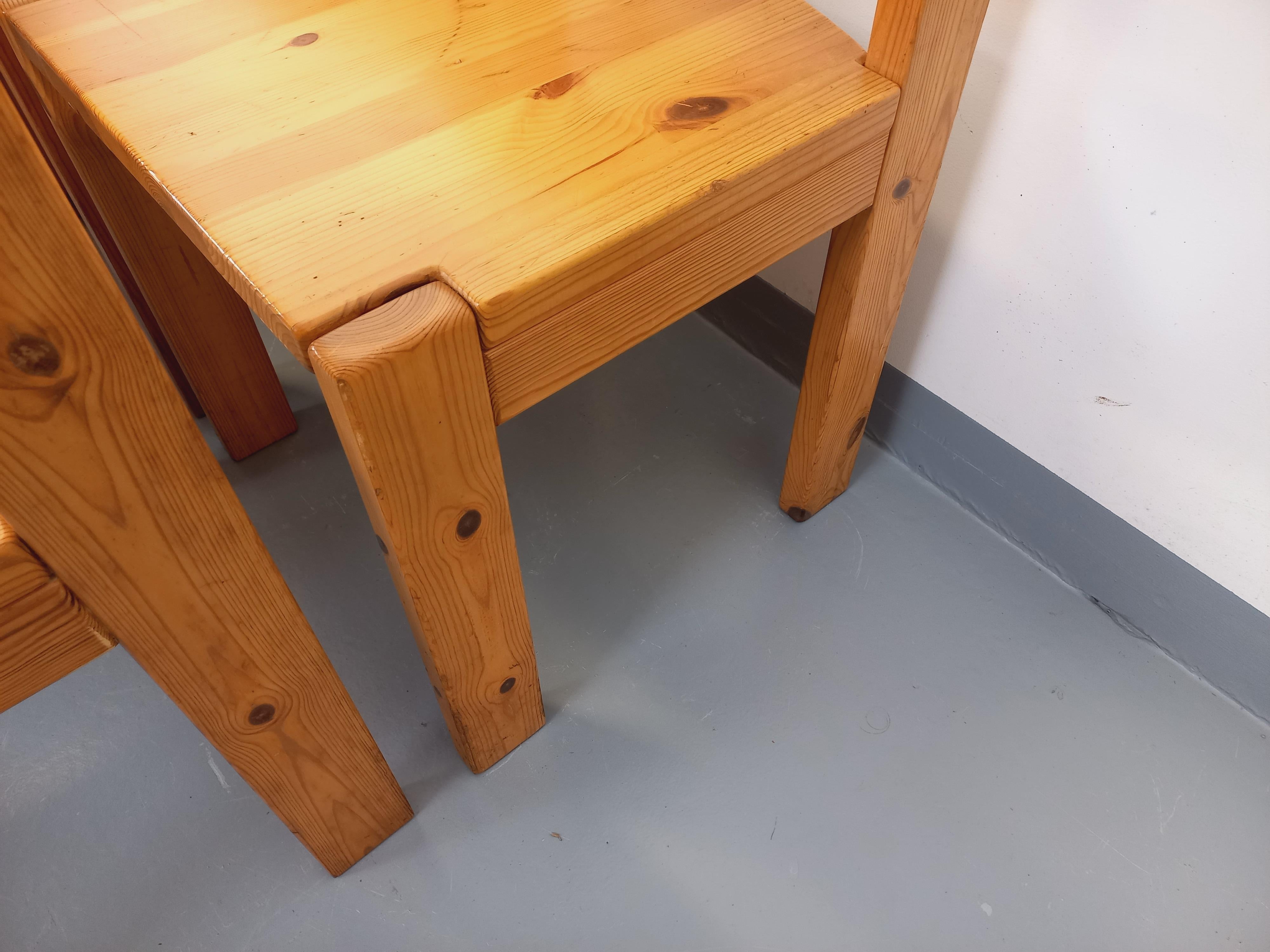 Suite de 8 chaises scandinaves vintage Ilmari Tapiovaara pour Asko en pin en venta 13