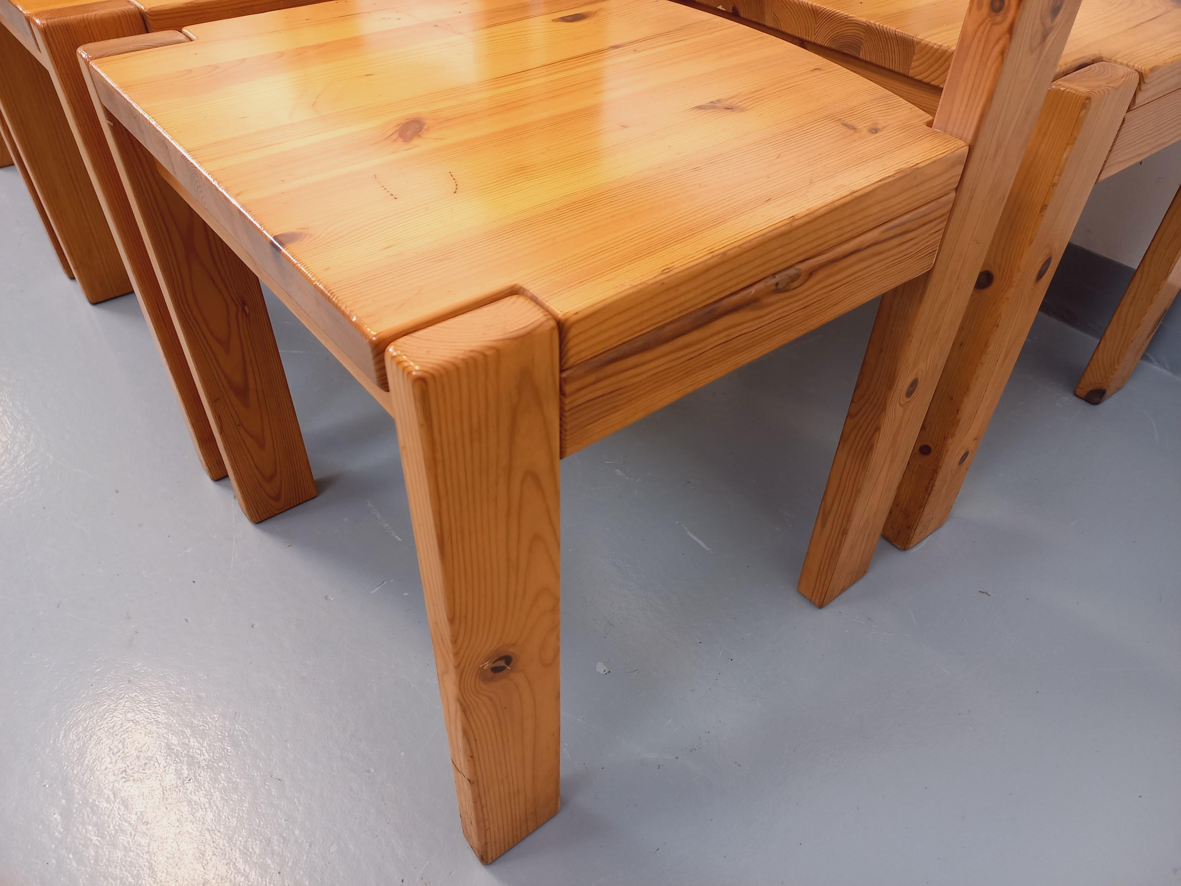 Suite de 8 chaises scandinaves vintage Ilmari Tapiovaara pour Asko en pin Pino en venta