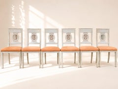 Suite de six chaises Directoire d'époque bois laqué gris médaillon sculpté