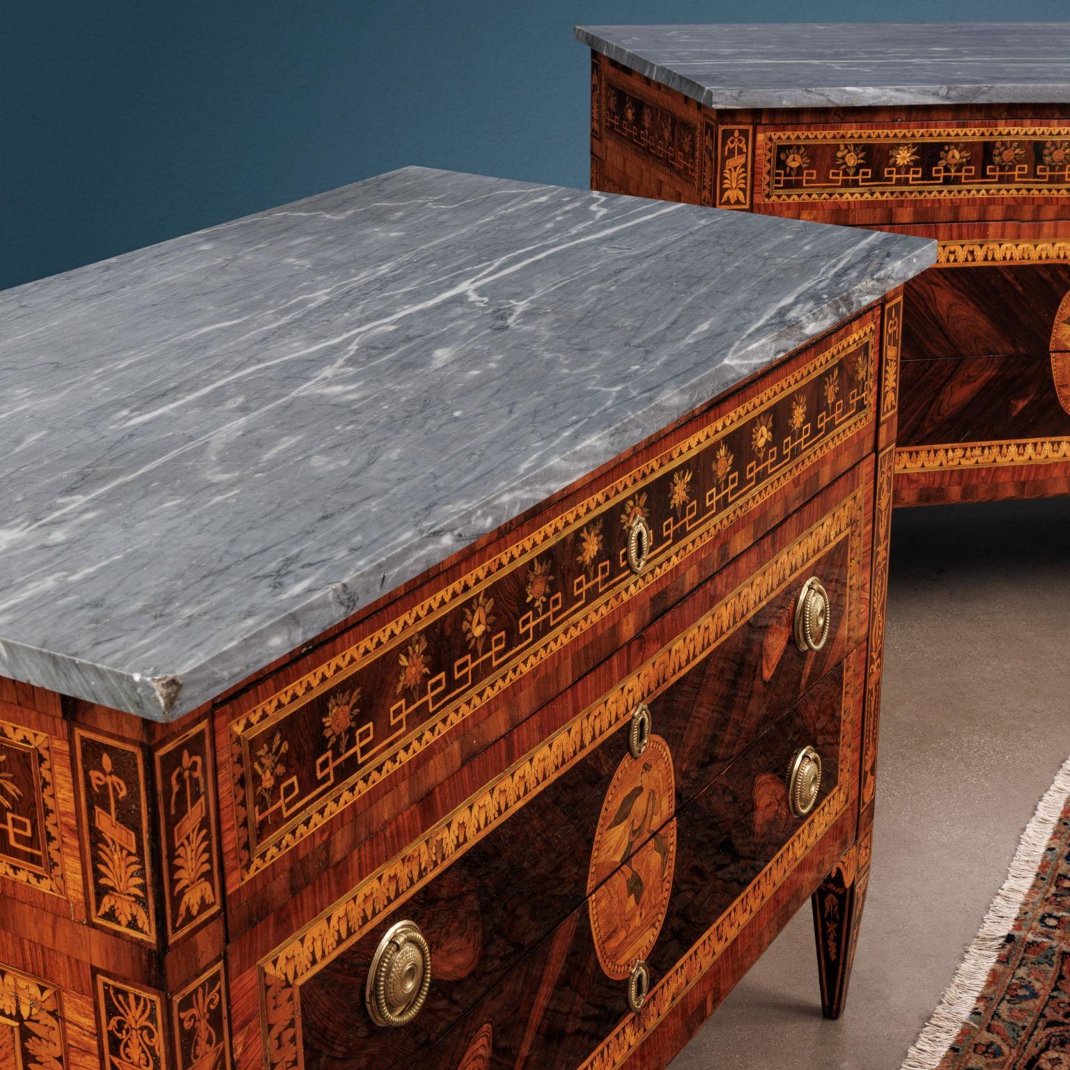 Italian Suite of dressers and nightstands. Milan, early 19th cent. For Sale