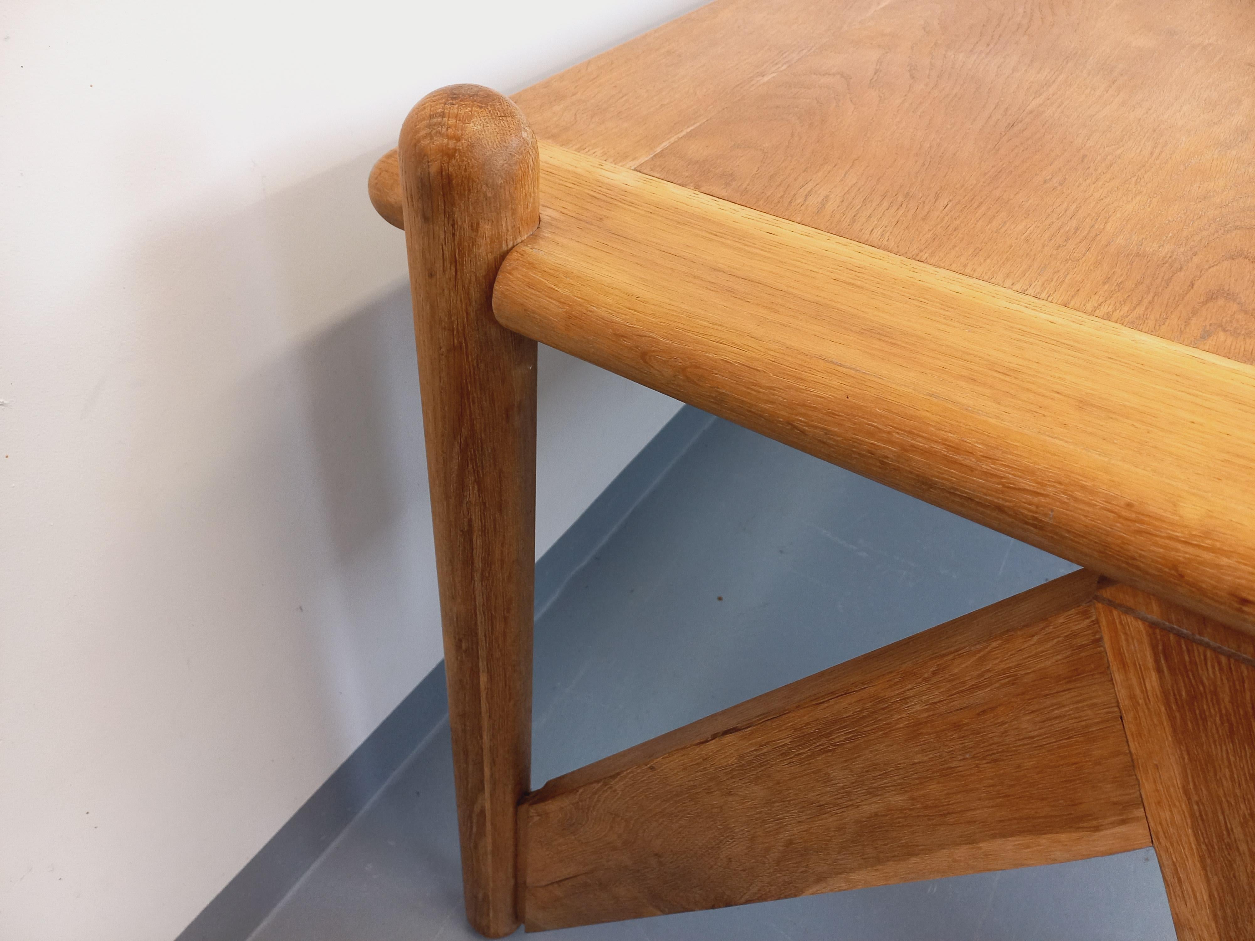 Suite exceptionnelle d'une grande table rectangulaire et de 4 chaises brutaliste im Angebot 9