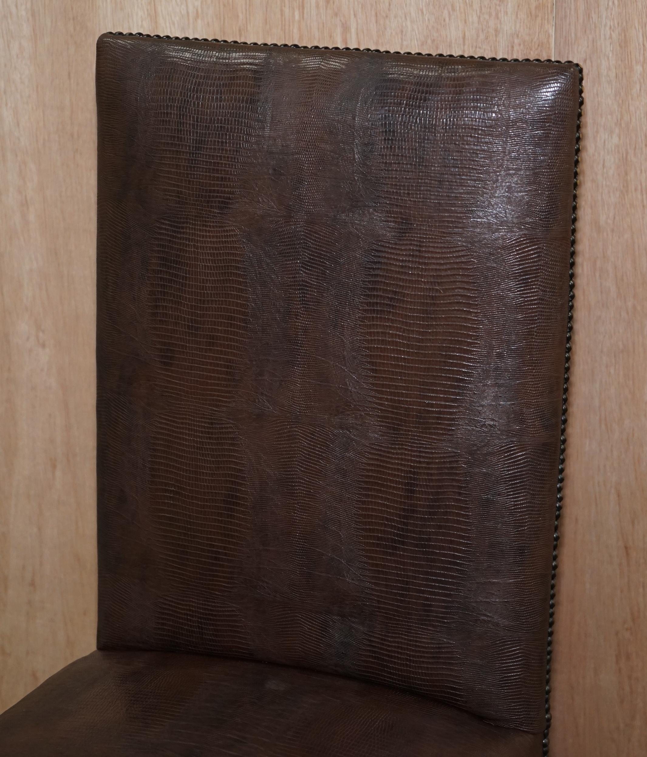 Suite von 10 Carolean-Esszimmerstühlen mit Krokodil-Alligator-Patina-Leder Ten im Zustand „Gut“ im Angebot in West Sussex, Pulborough