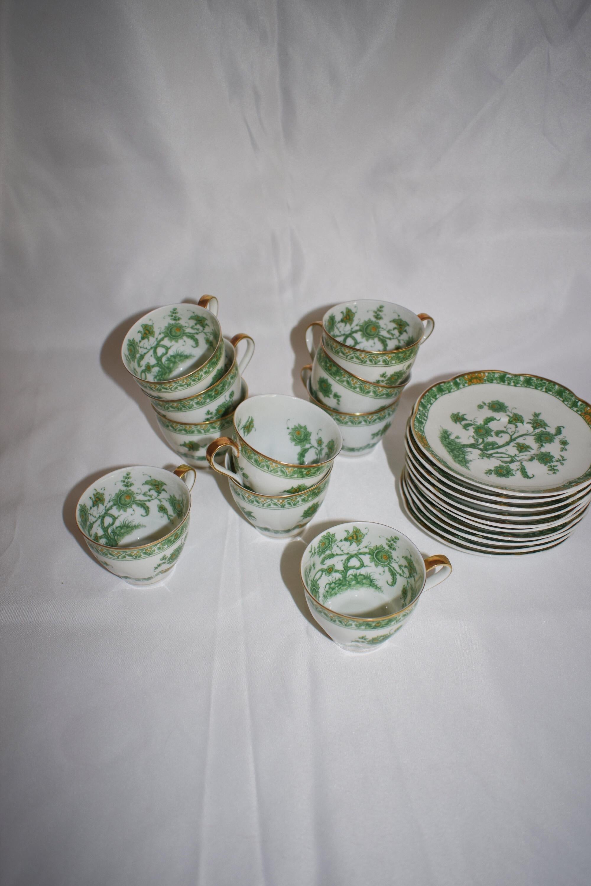 Suite of 10 Havilland Limoges Porcelain Cashmere Green Cup and Saucer In Good Condition In Vulpellac, Girona