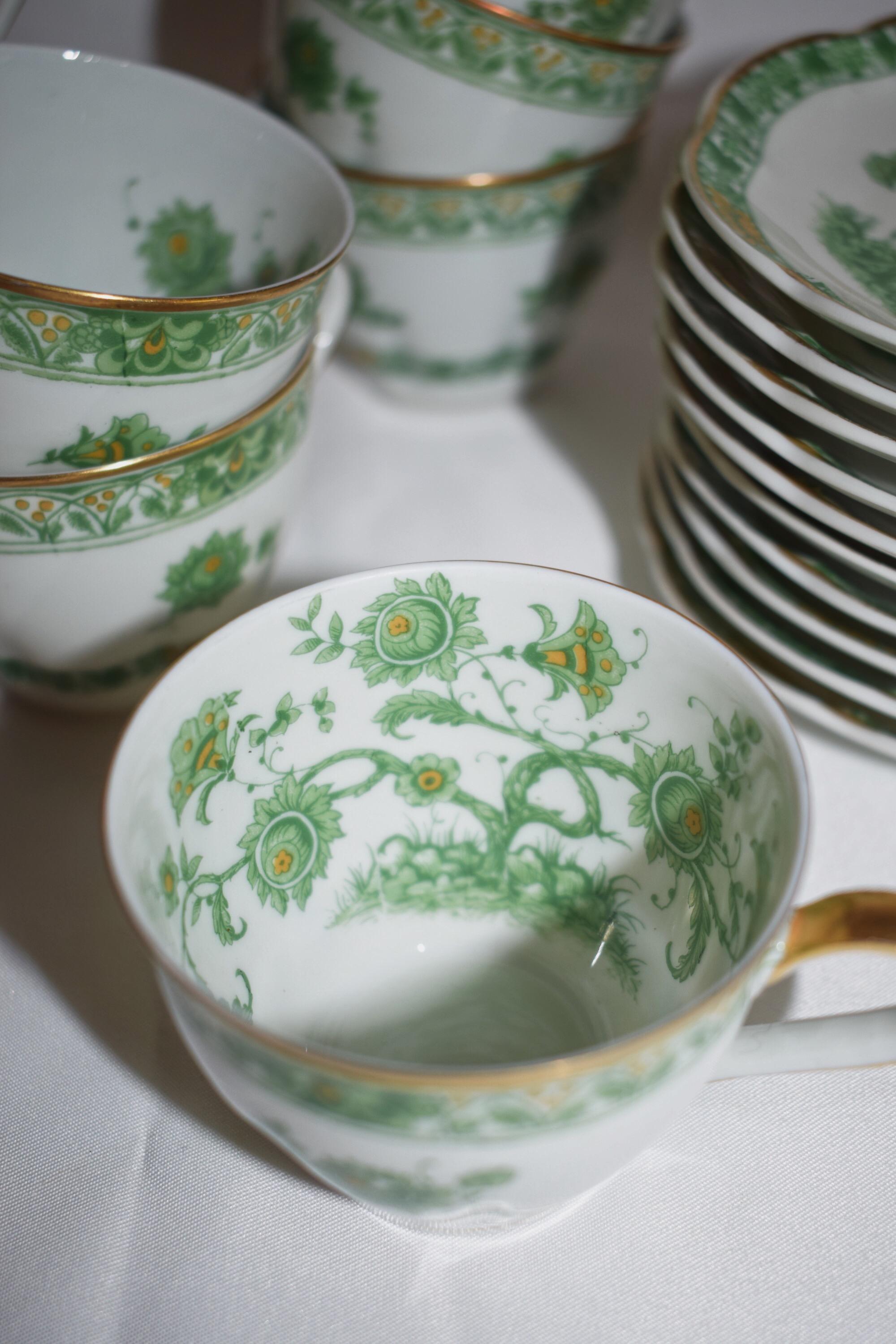 Suite of 10 Havilland Limoges Porcelain Cashmere Green Cup and Saucer In Good Condition In Vulpellac, Girona