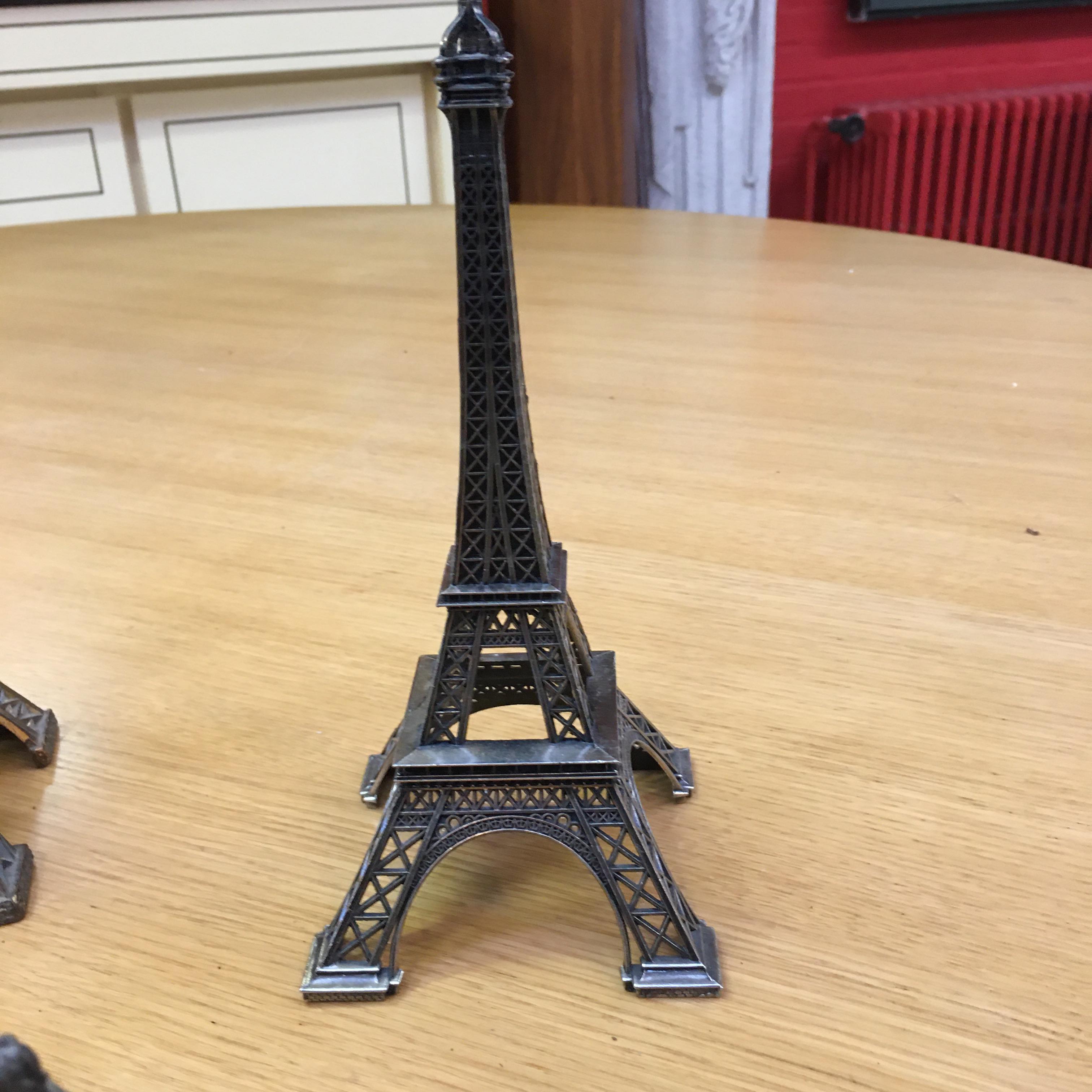 Metal Suite of 9 Vintage Eiffel Tower in Reduced Model, circa 1970-1980 For Sale