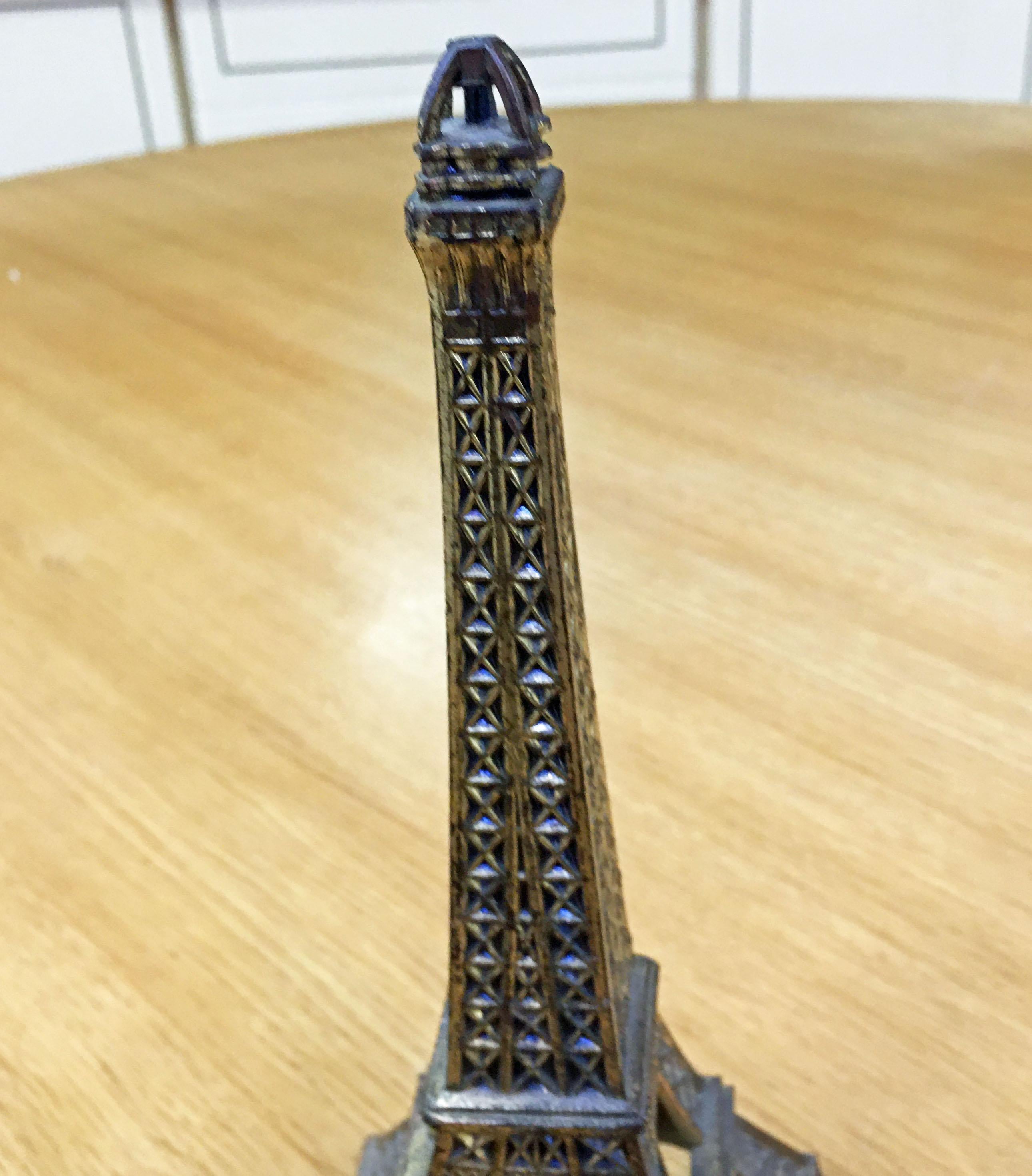 Late 20th Century Suite of 9 Vintage Eiffel Tower in Reduced Model, circa 1970-1980 For Sale
