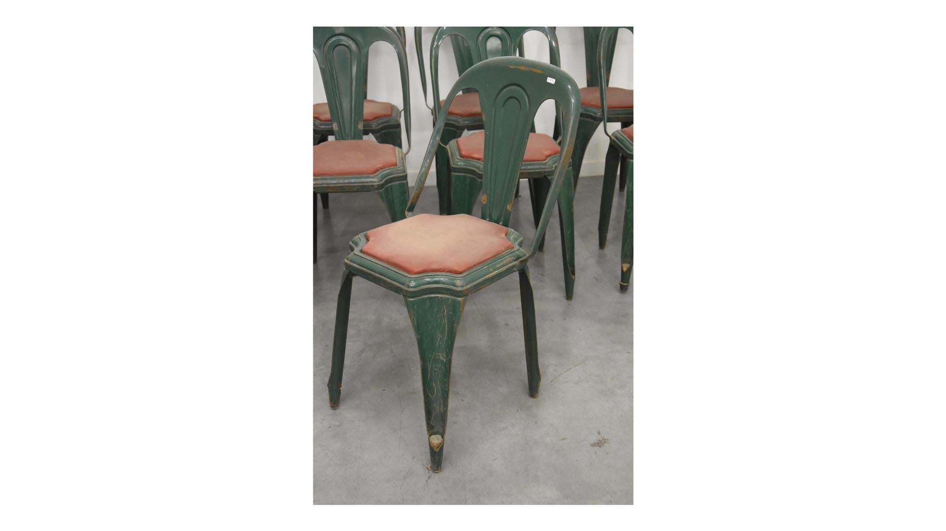 Mid-Century Modern Suite of 14 Industrial Chairs of the Fibrocit Brand, circa 1950 For Sale