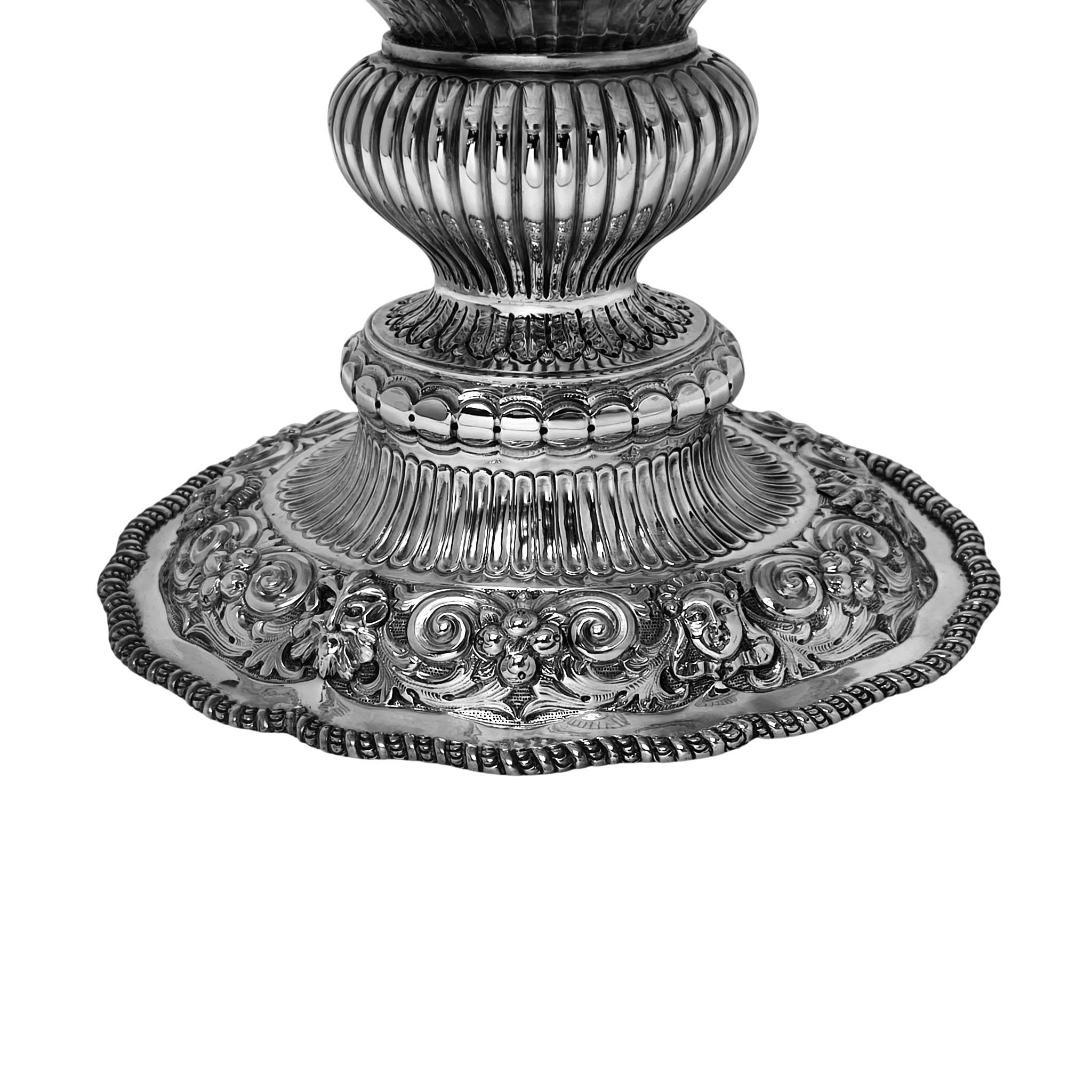 Suite of 3 Antique Silver Comports Centrepieces London 1887 Set Baskets For Sale 10