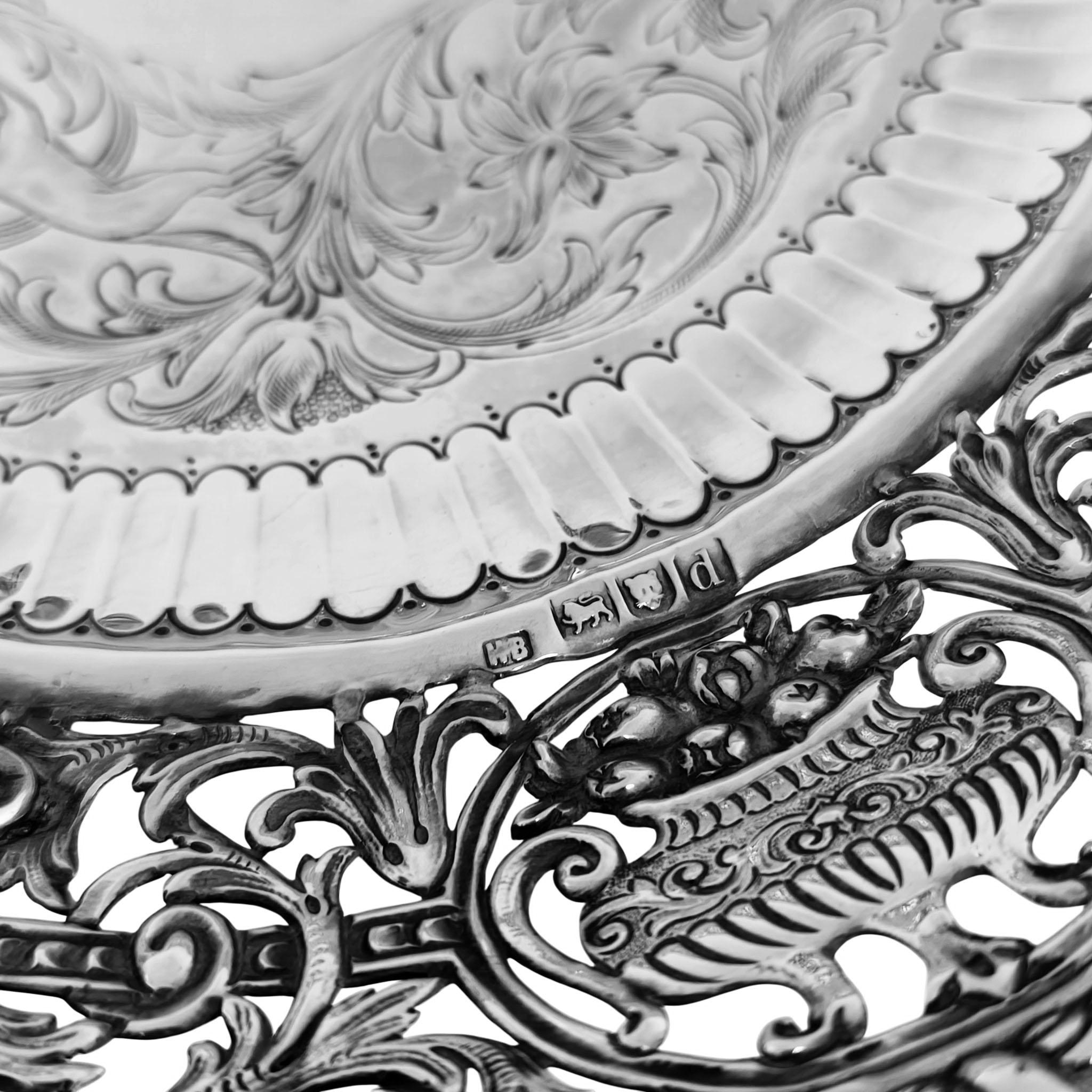 Suite of 3 Antique Silver Comports Centrepieces London 1887 Set Baskets For Sale 12