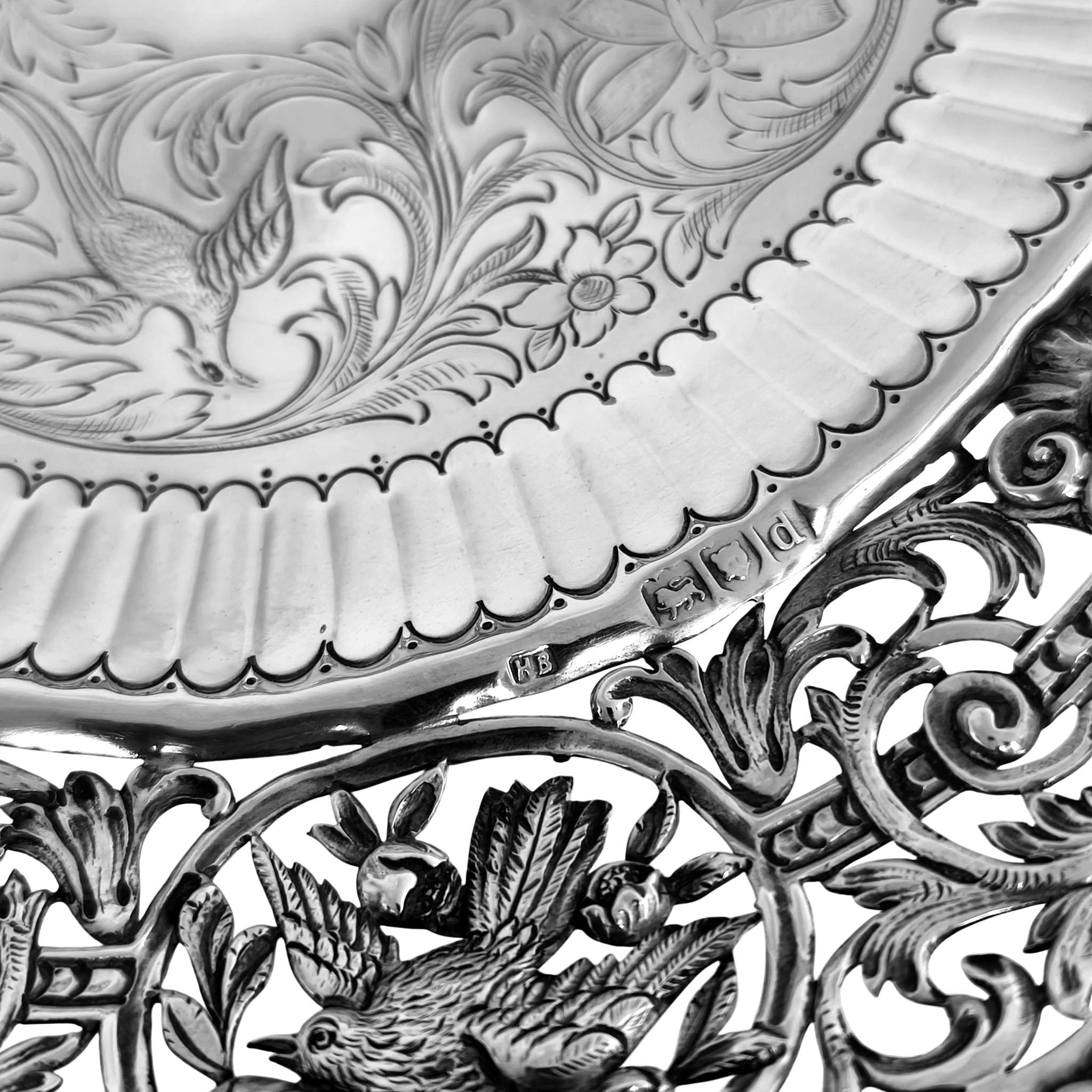 Suite of 3 Antique Silver Comports Centrepieces London 1887 Set Baskets For Sale 13