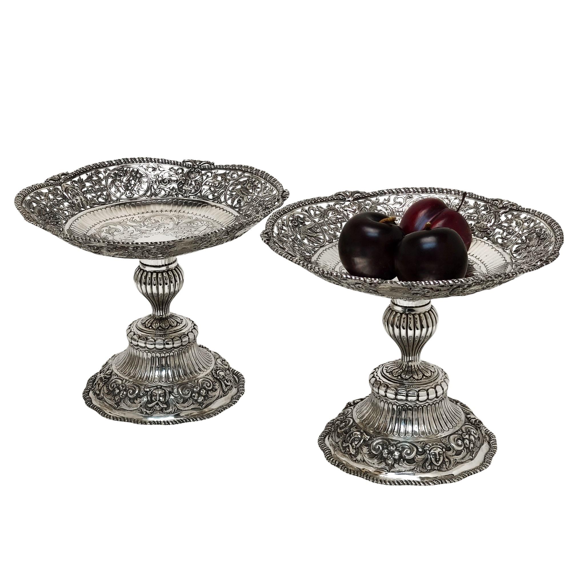 Suite of 3 Antique Silver Comports Centrepieces London 1887 Set Baskets For Sale 2