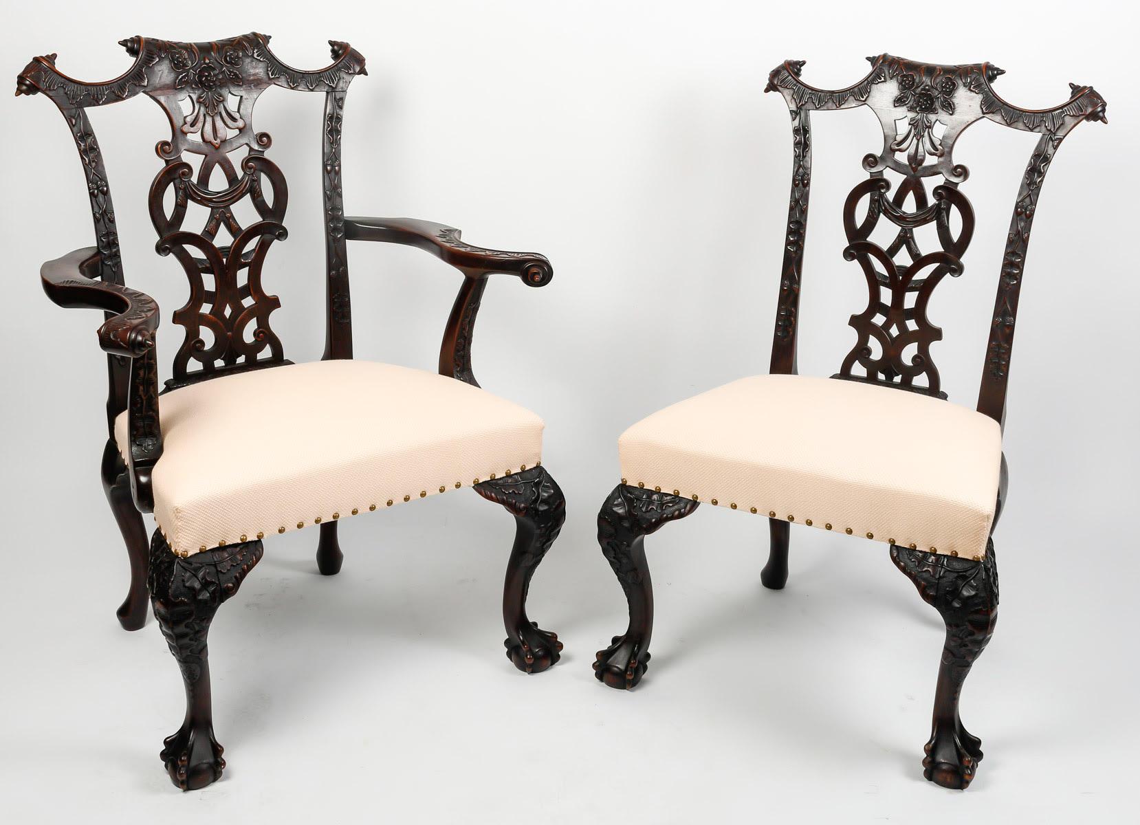 Bois Suite de 3 chaises et d'un fauteuil dans le style Chippendale, 19ème siècle. en vente