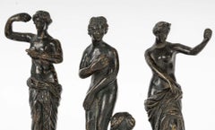 Conjunto de 3 Figuras, Escultura de Bronce, Siglo XX, Estilo Antiguo.