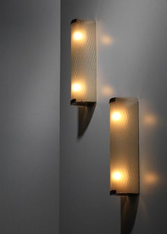 Suite of 3 Italian sconces from the 40's in curved glass - H357