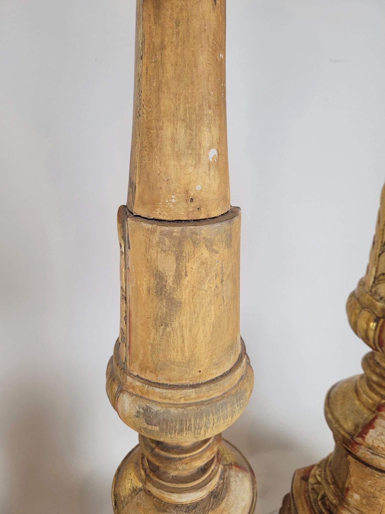 Suite Of 3 Large Candlesticks In Golden Wood, Early 19th Century For Sale 10