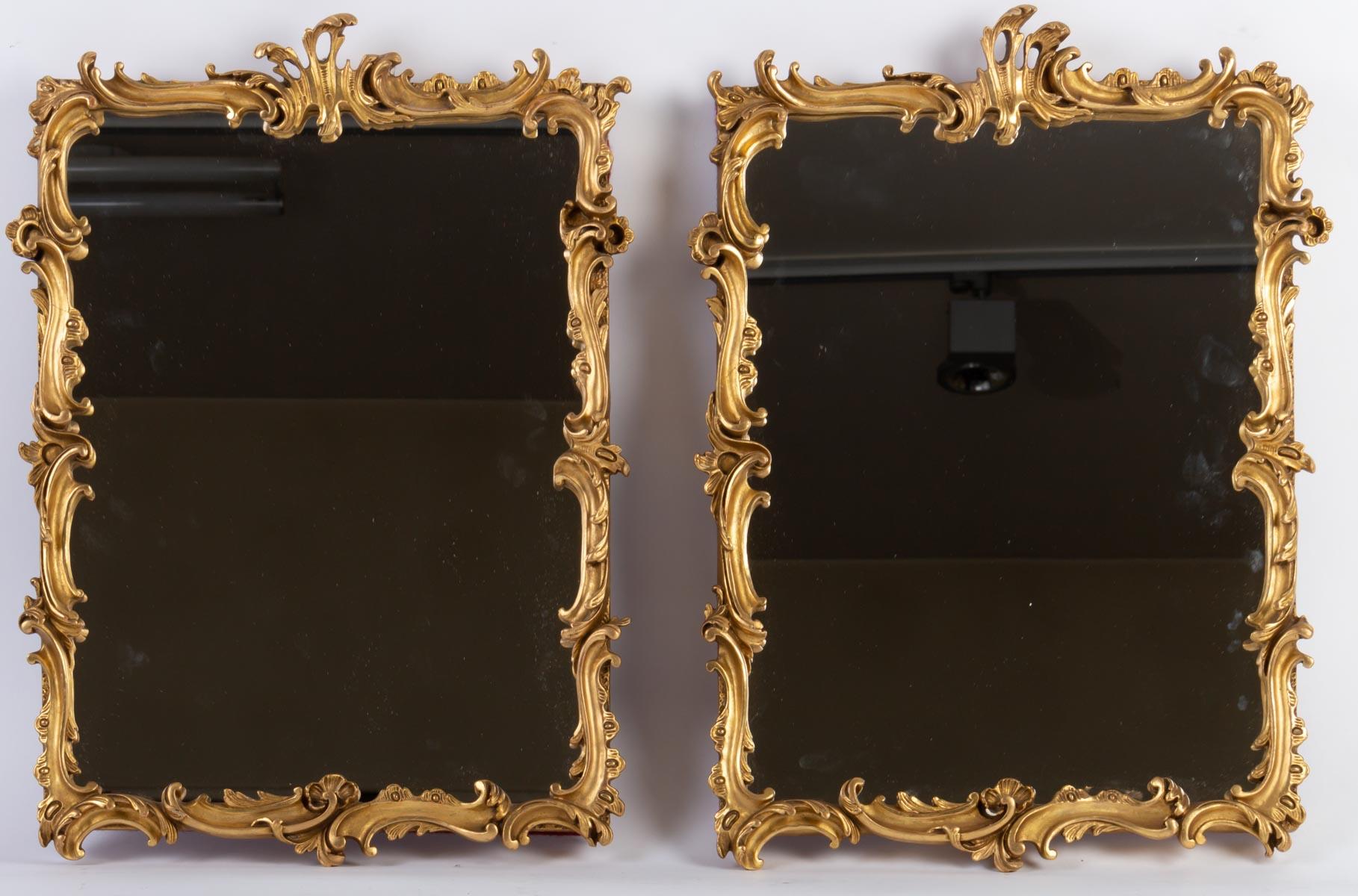 Suite of 4 golden stucco mirrors, 19th century, Napoleon III period.
Measures: H 48 cm, W 35 cm, D 5 cm.