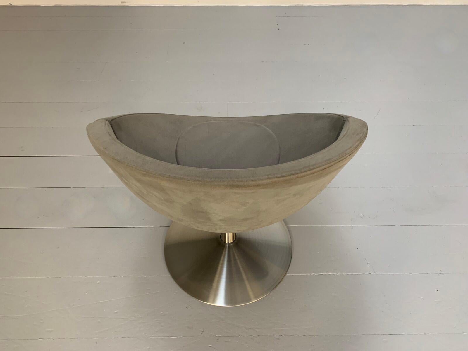 Suite aus 4 Erik Jorgensen „Apollo“ EJ 96 Stühlen- In Mid-Grey Alcantara im Angebot 6