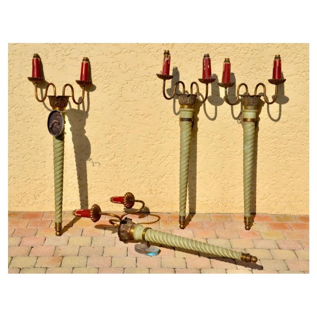 Suite de 4 grandes appliques / torchères, XXe siècle en vente 4